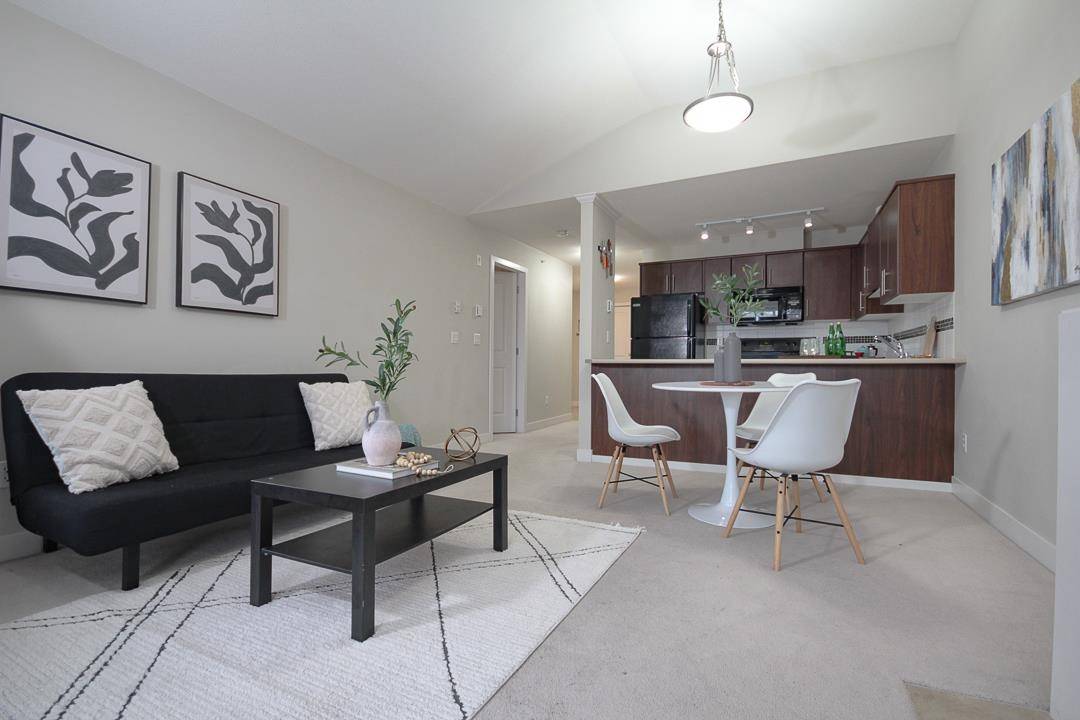 Maple Ridge, BC V2X 8W6,12248 224 ST #429