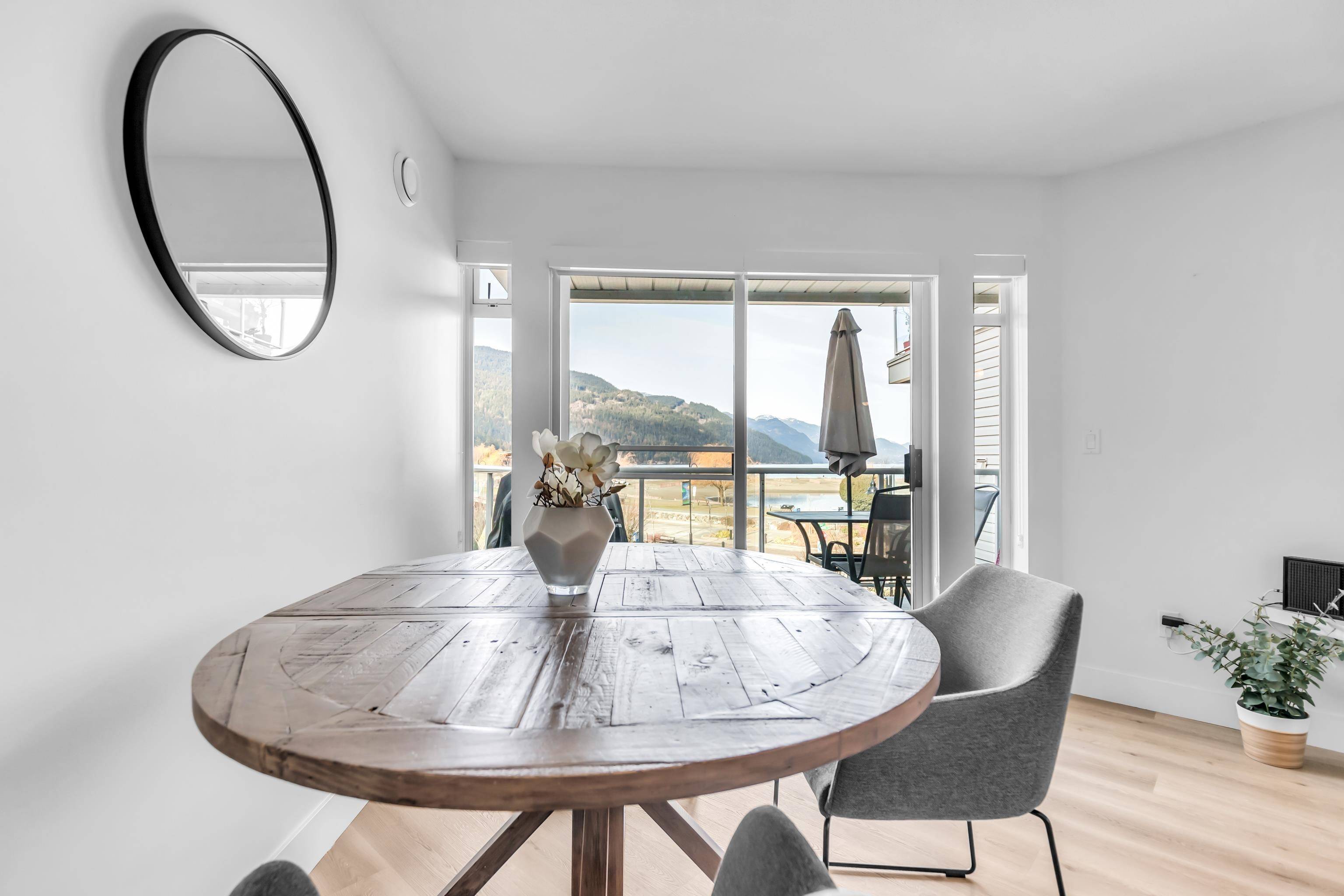 Harrison Hot Springs, BC V0M 1K0,328 Esplanade AVE #205