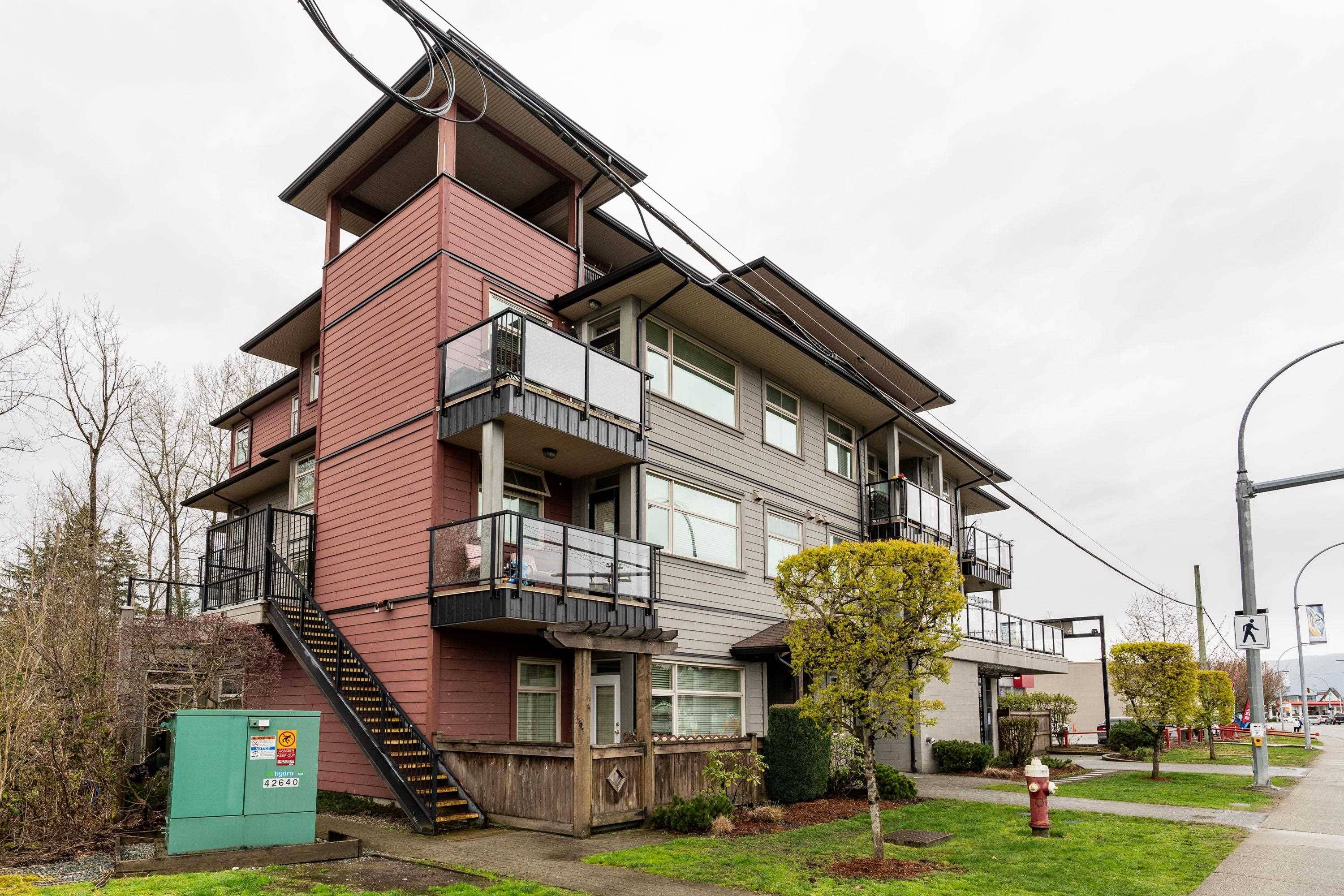 Maple Ridge, BC V2X 2V6,22858 Lougheed HWY #304