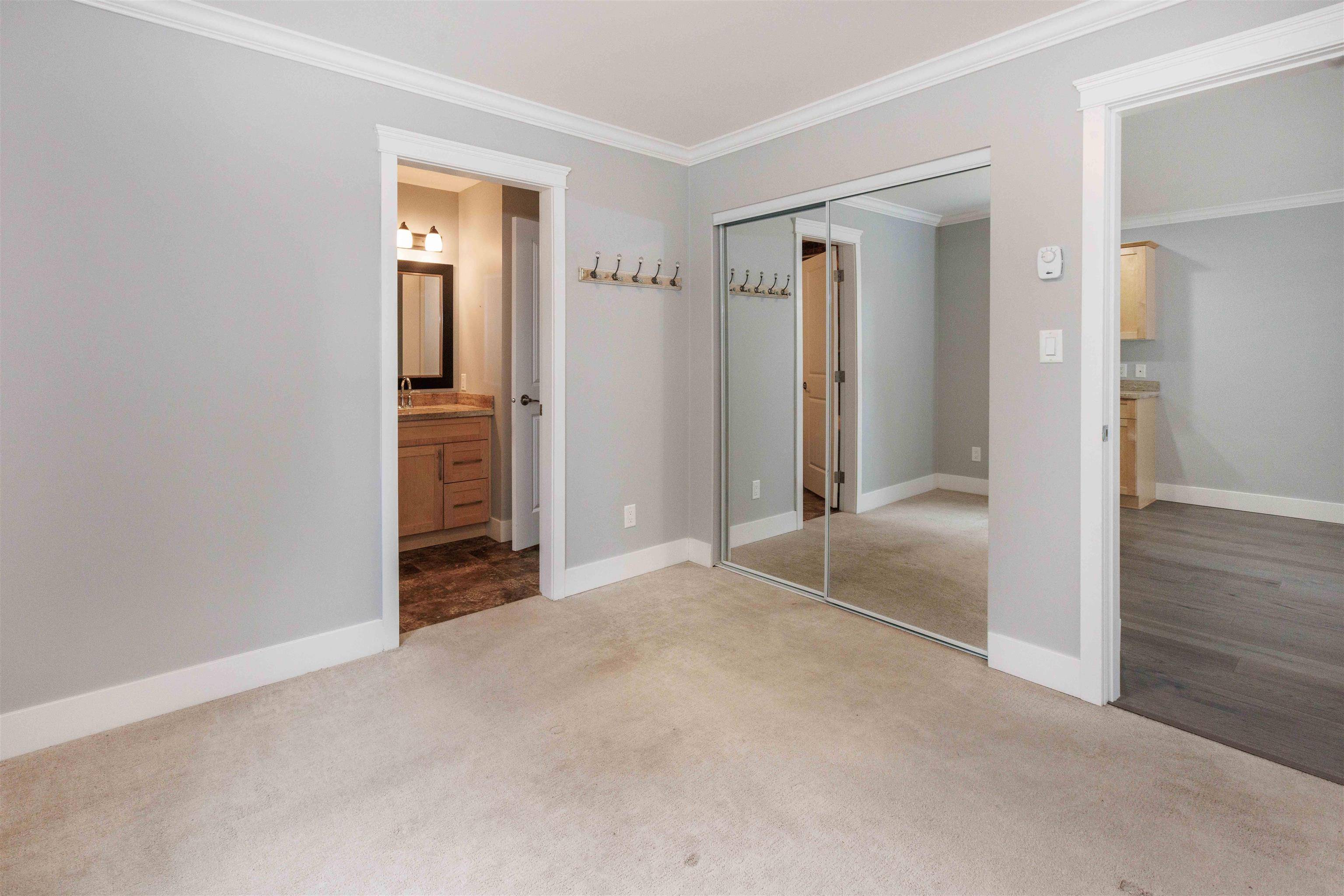 Gibsons, BC V0N 1V8,518 Shaw RD #106