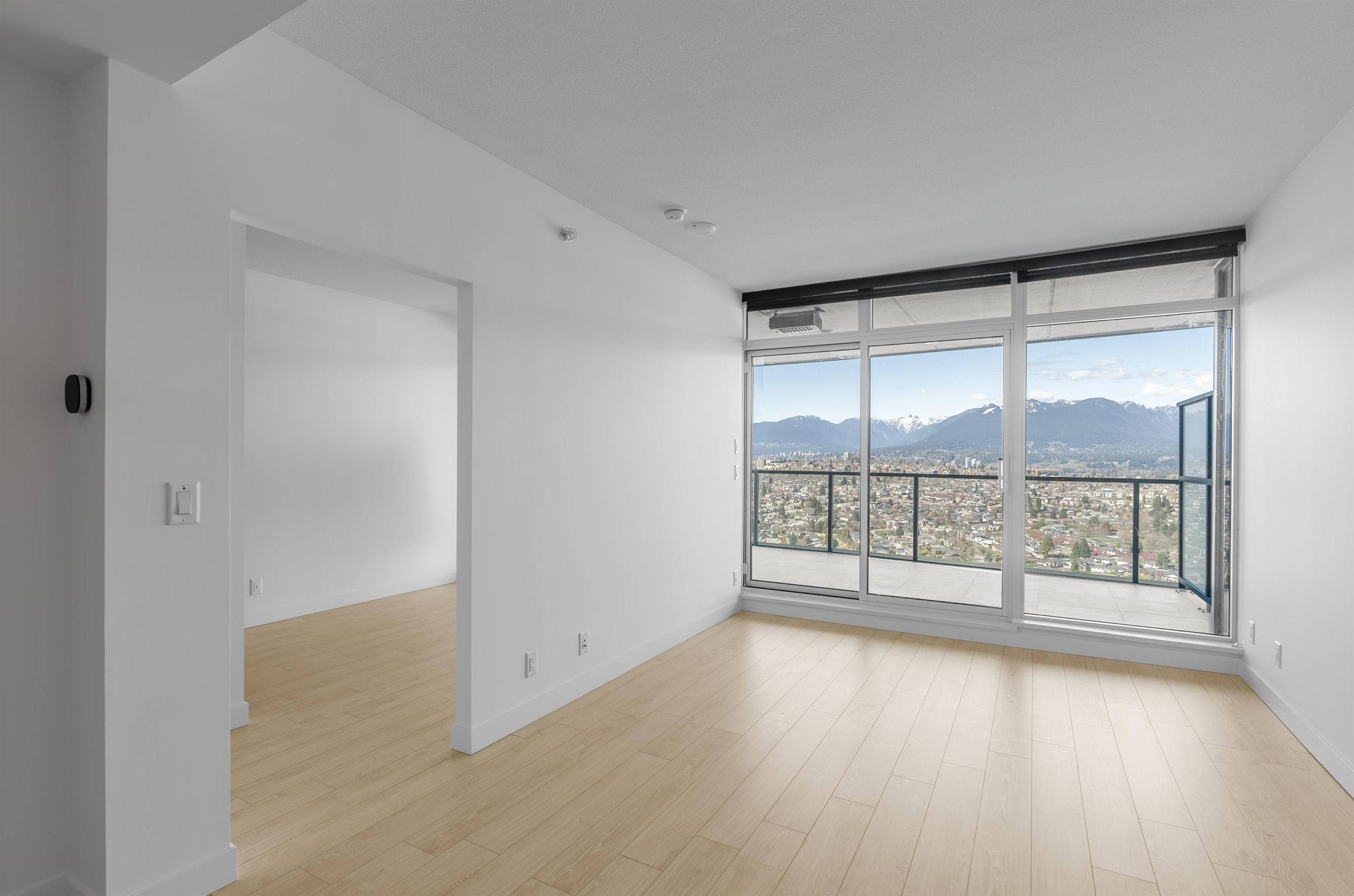 Burnaby, BC V5C 0N2,4890 Lougheed HWY #4204