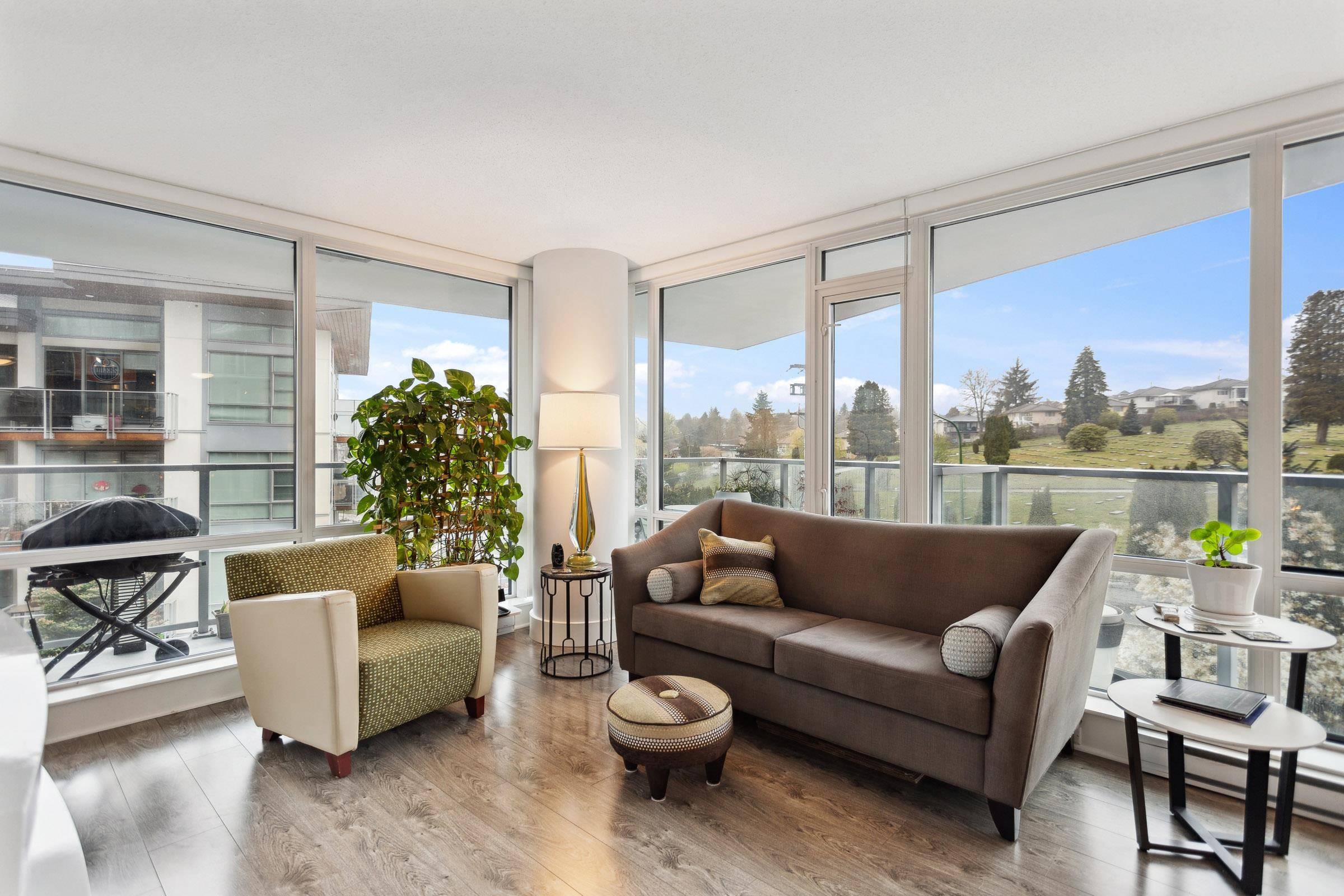 Burnaby, BC V5C 0H9,4189 Halifax ST #501