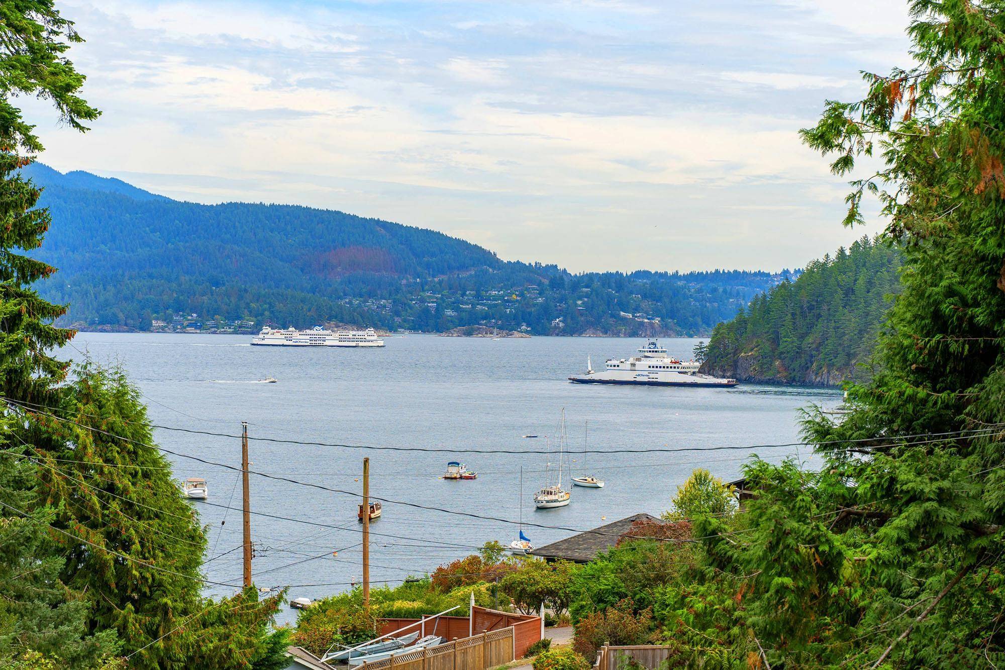 Bowen Island, BC V0N 1G1,1156 Senator RD