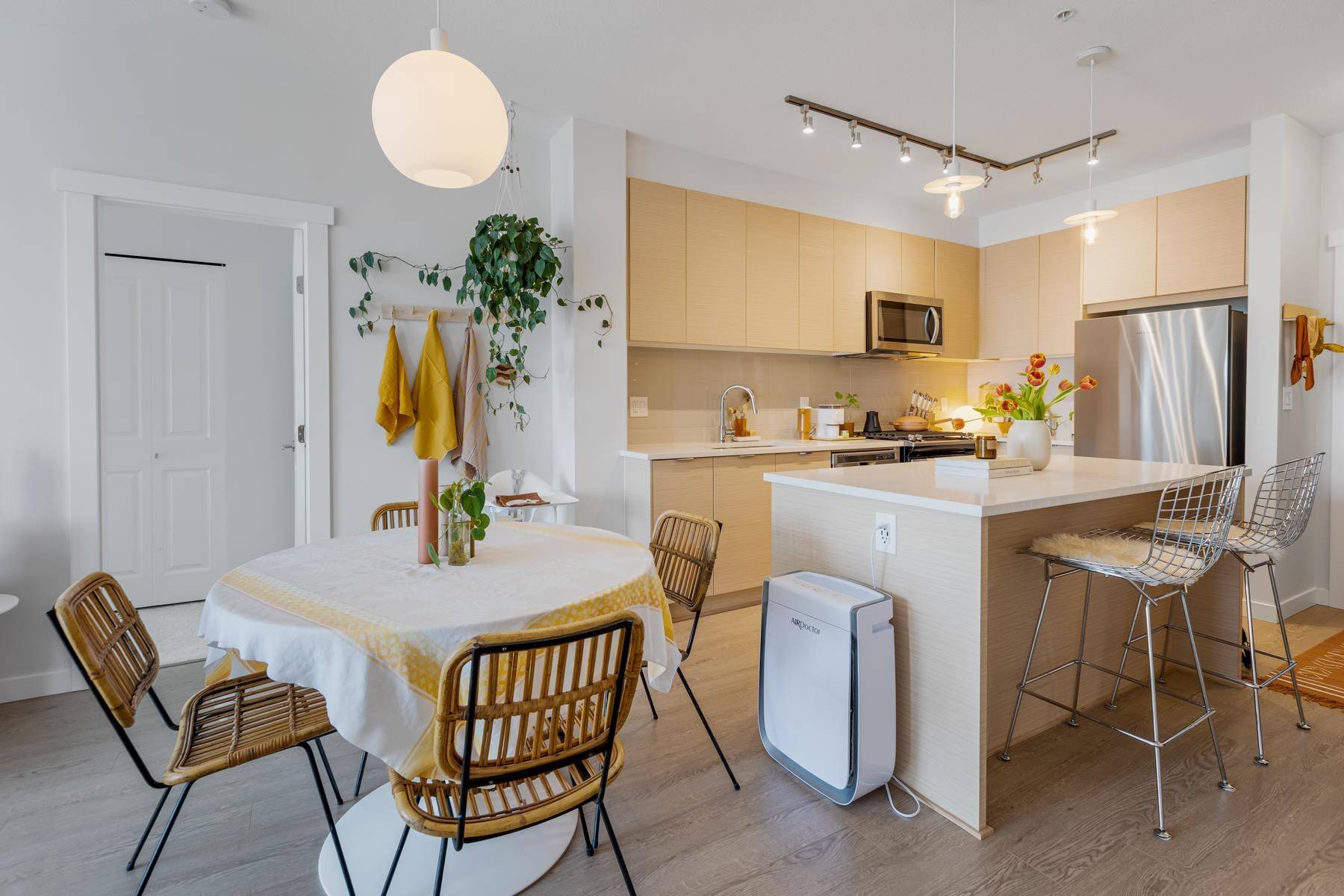 Langley, BC V2Y 4J5,8150 207 ST #D305