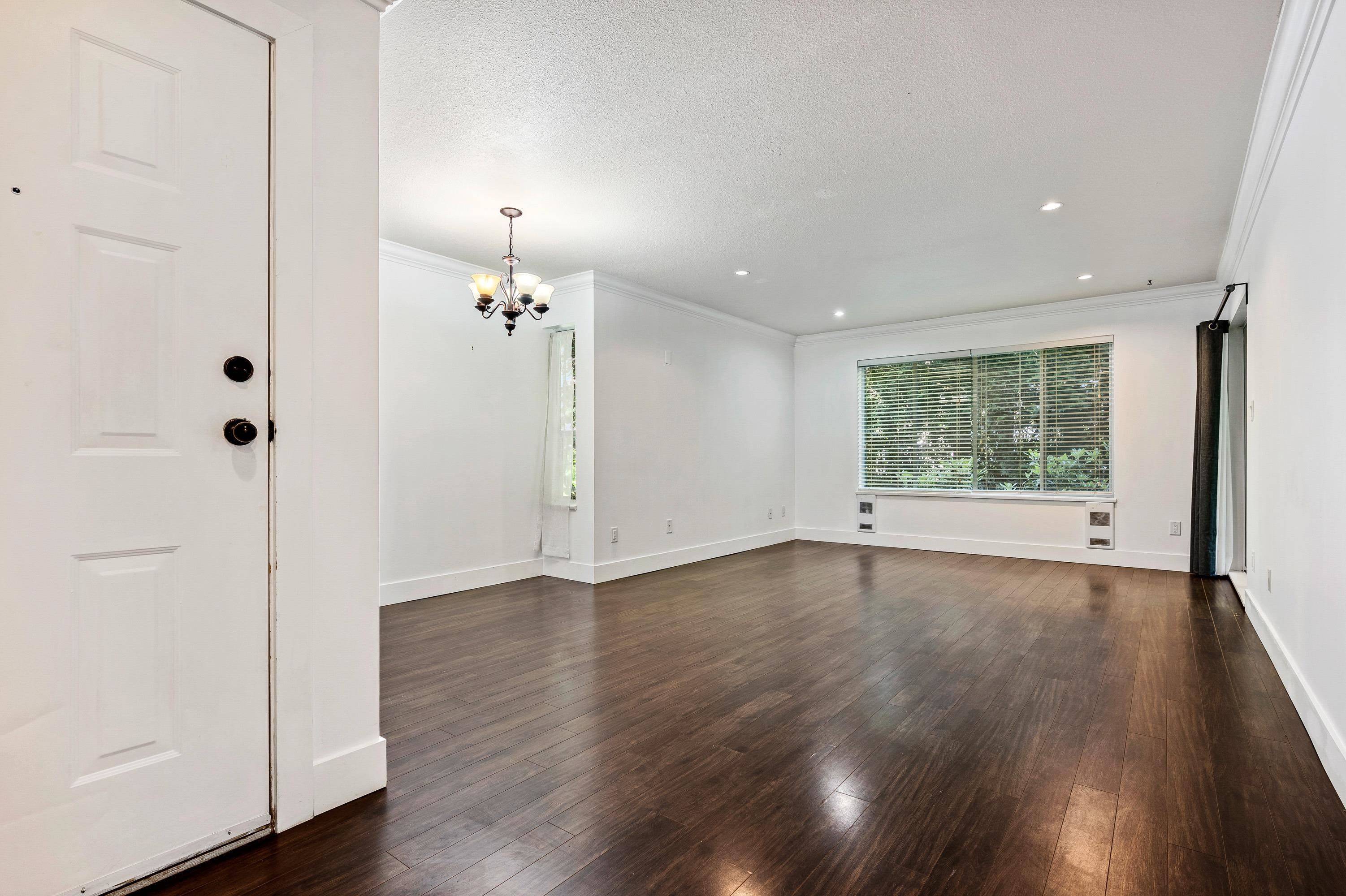 Abbotsford, BC V2S 3Z3,1750 Mckenzie RD #601