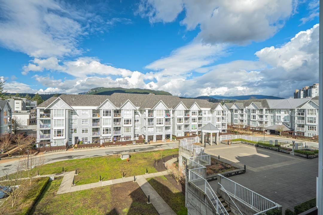 Port Moody, BC V3H 5C8,3122 St. Johns ST #305
