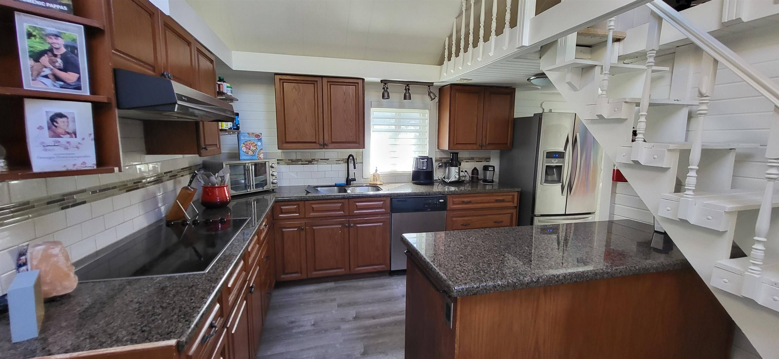 Delta, BC V4K 3N2,3443 W River RD