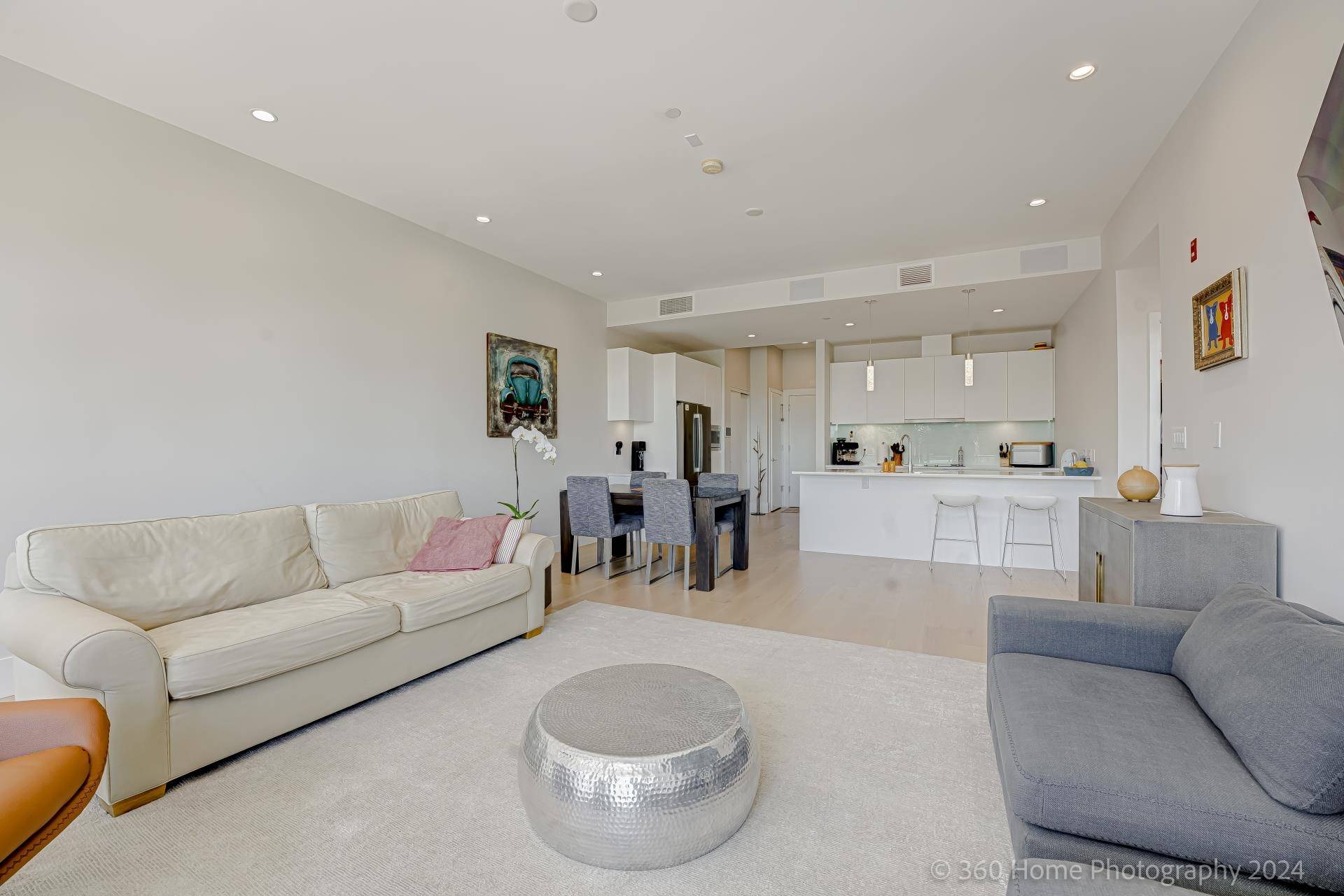 North Vancouver, BC V7P 2Y4,1591 Bowser AVE #PH1