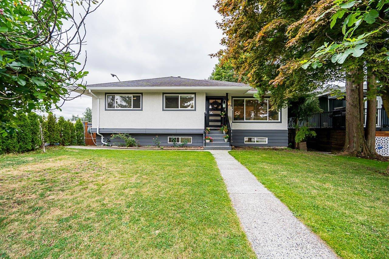 Burnaby, BC V3N 2P8,8670 11th AVE