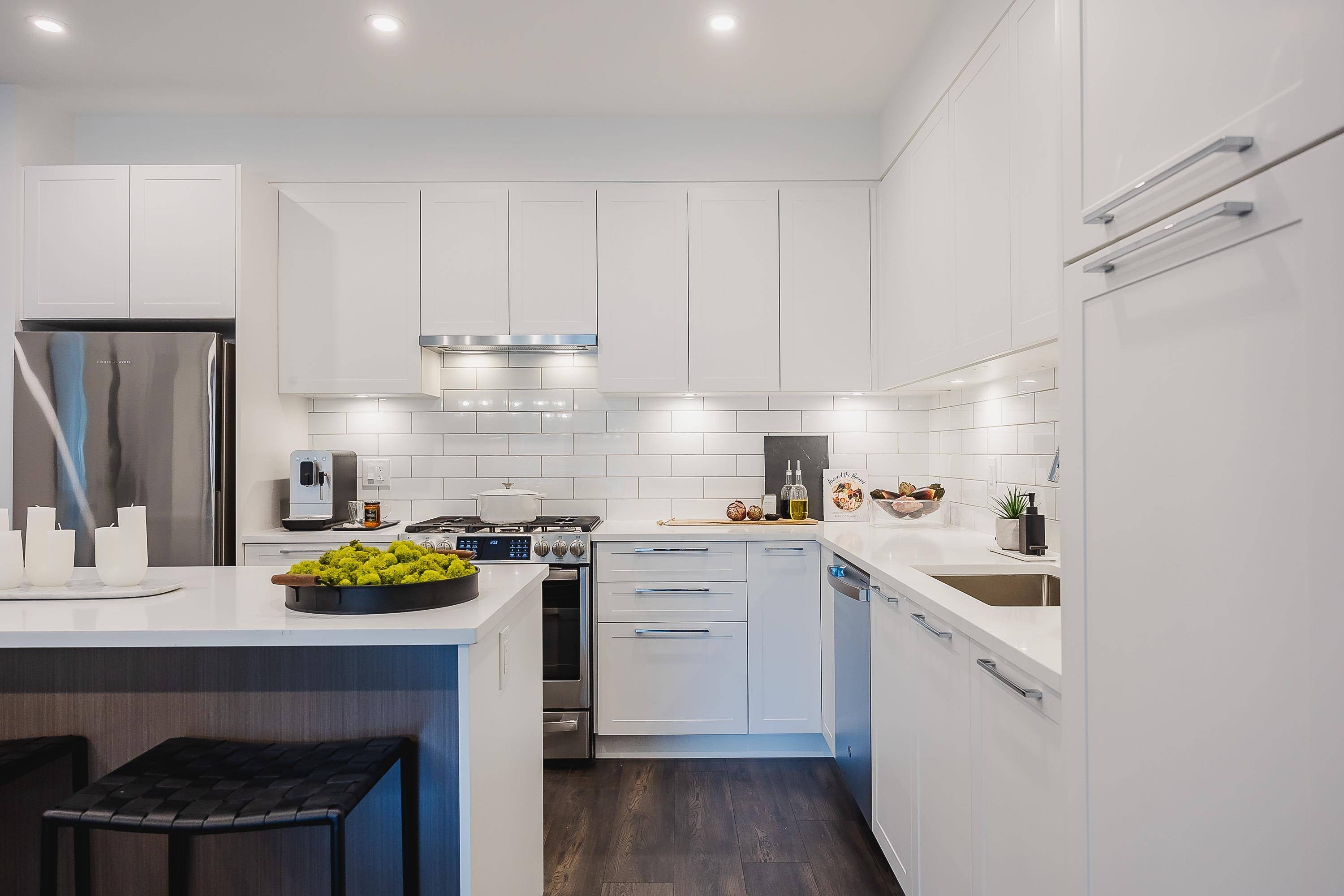 Abbotsford, BC V2T 0L3,32174 George Ferguson WAY #203