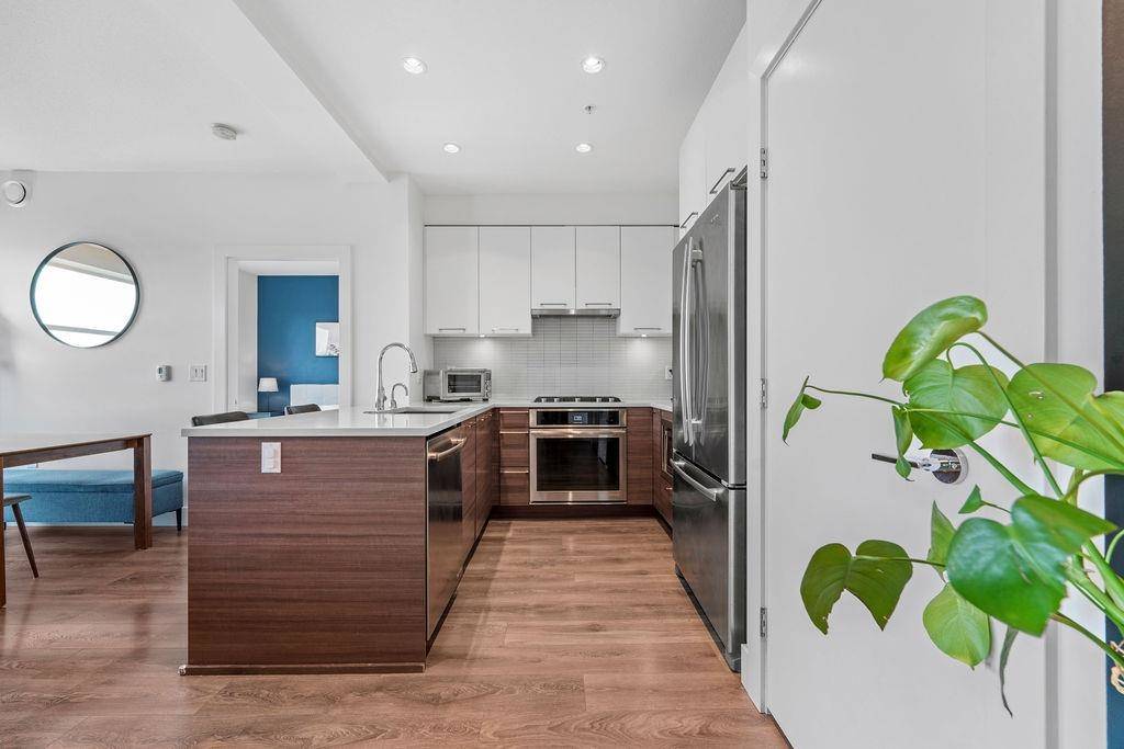 Vancouver, BC V5S 0C7,3488 Sawmill CRES #703