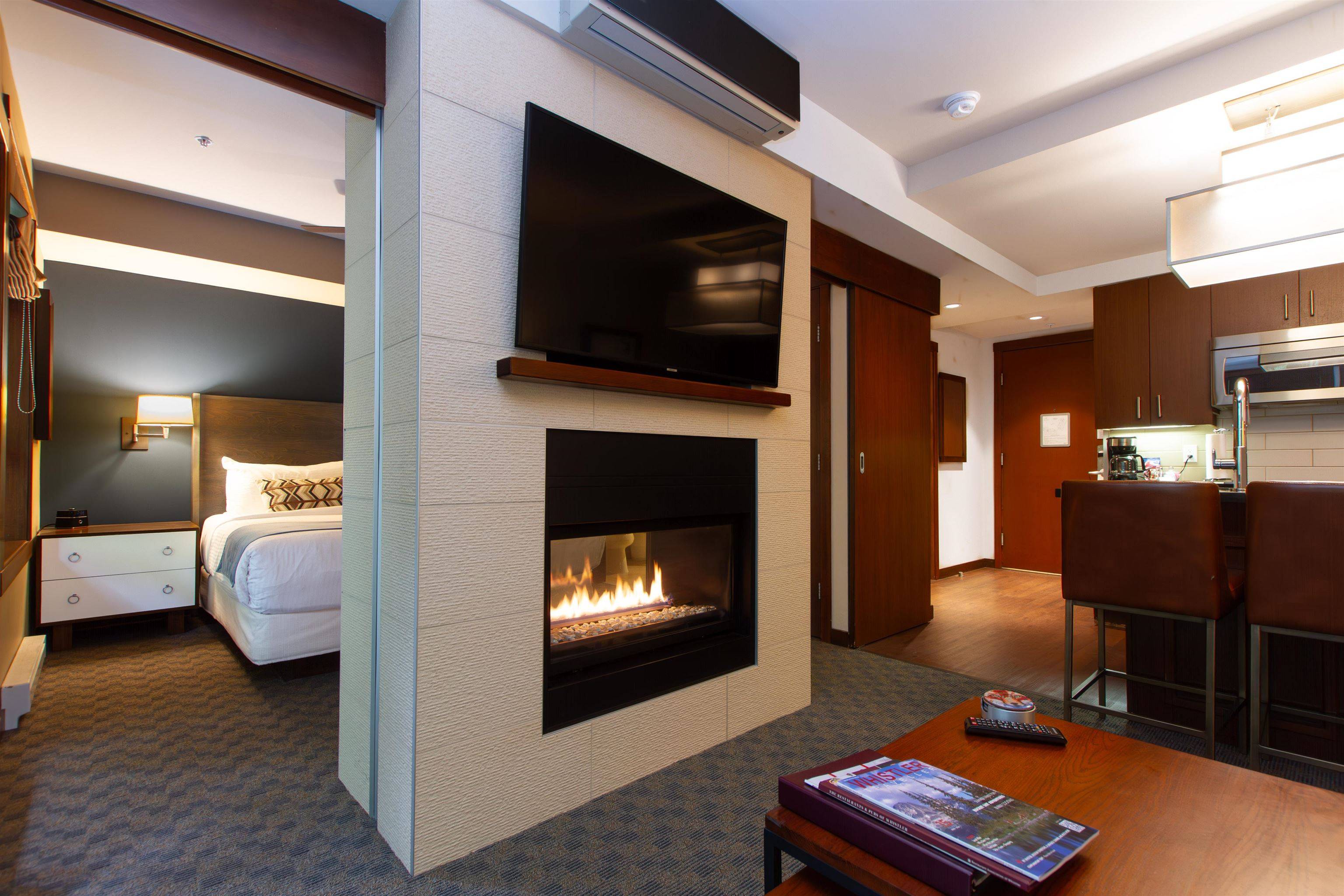 Whistler, BC V8E 0N7,2020 London LN #215D