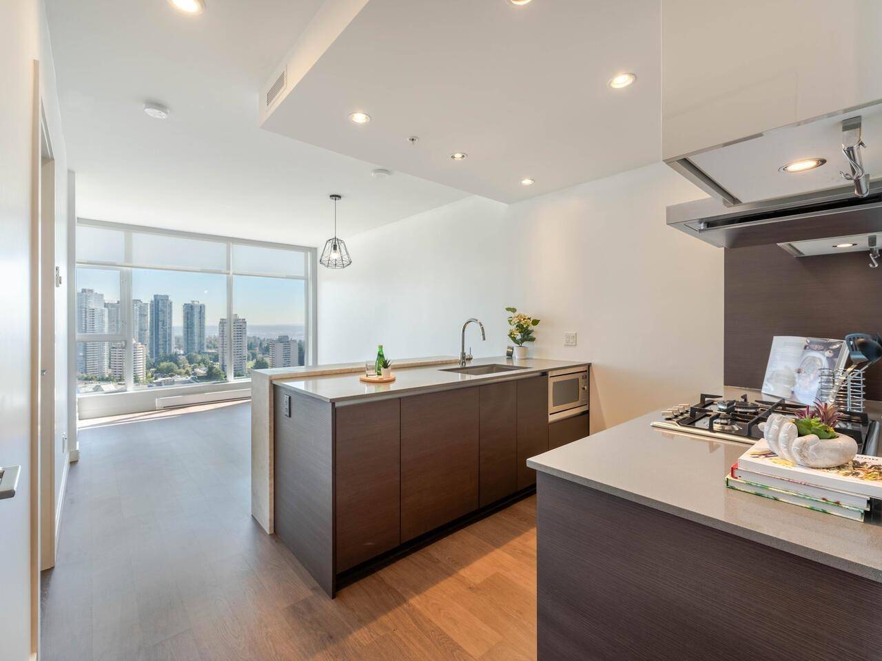 Burnaby, BC V5H 0H3,4670 Assembly WAY #2811