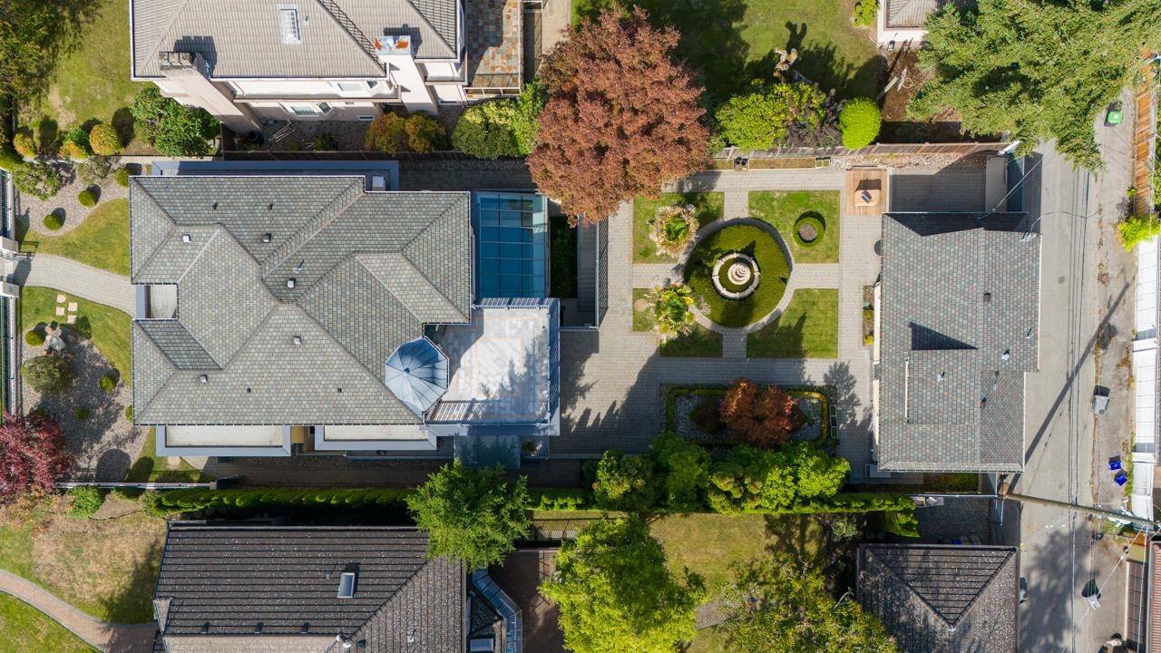 Vancouver, BC V6P 5V4,7216 Beechwood ST