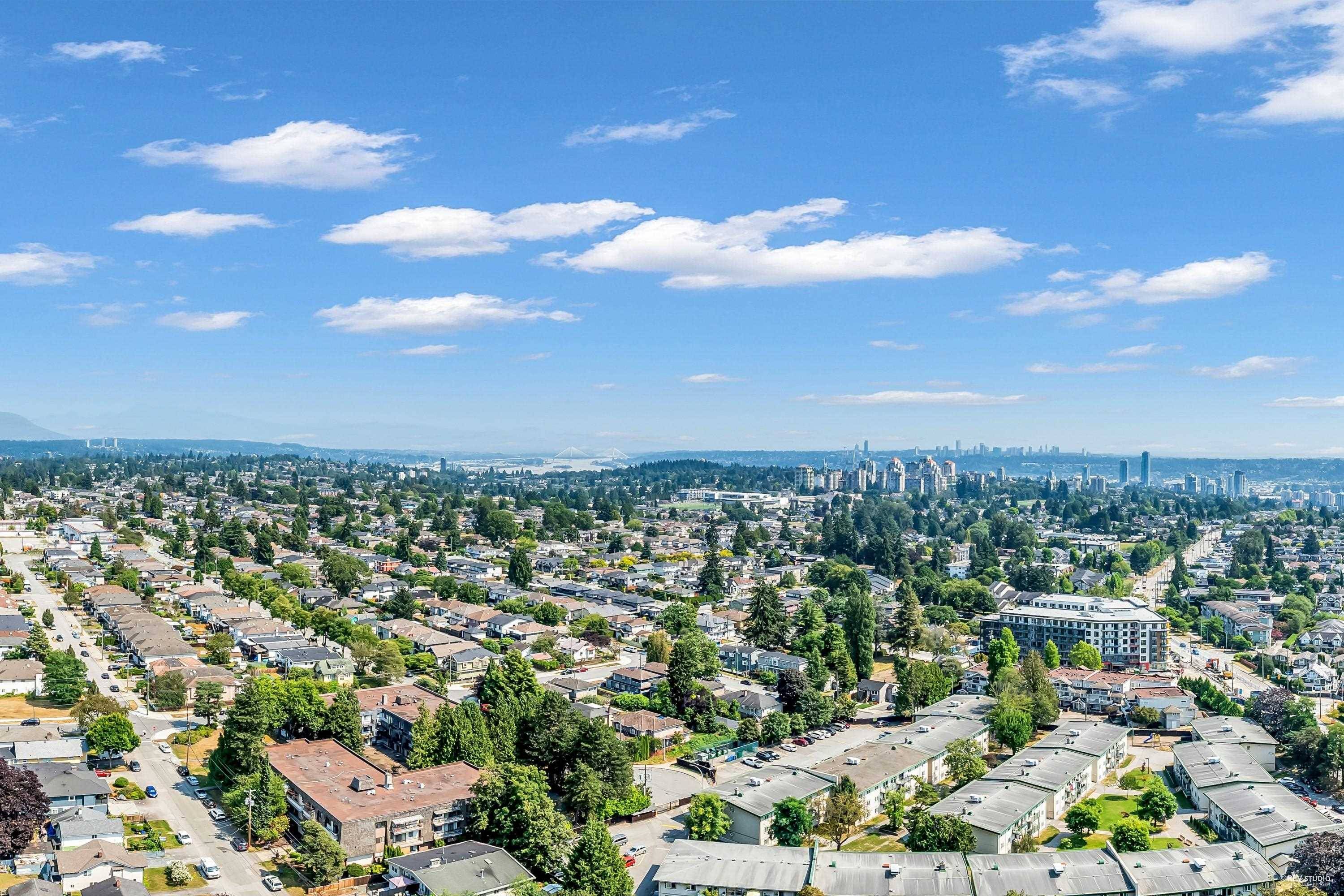 Burnaby, BC V3N 0H2,7303 Noble LN #2807