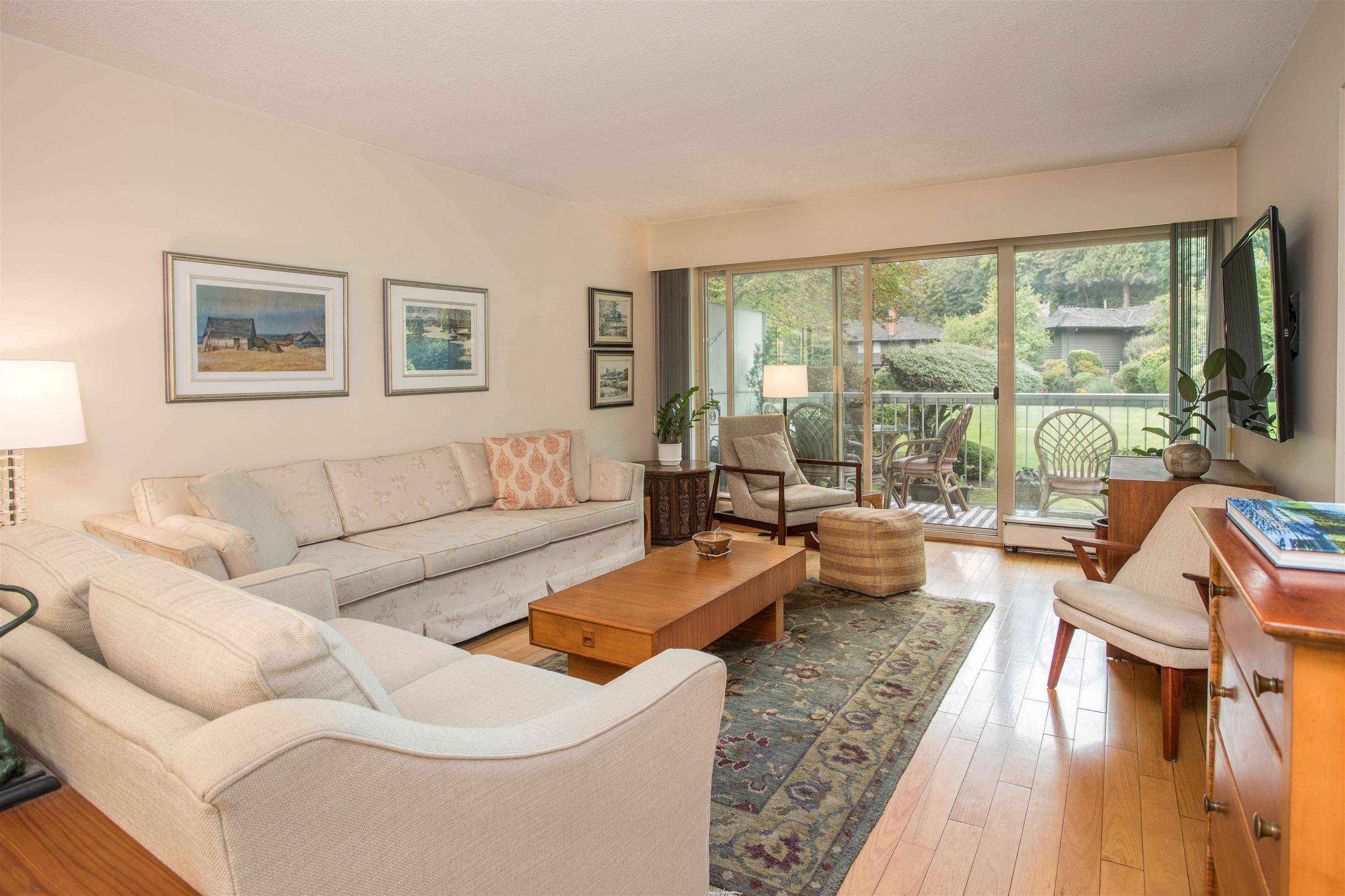 West Vancouver, BC V7T 1L5,235 Keith RD #1233