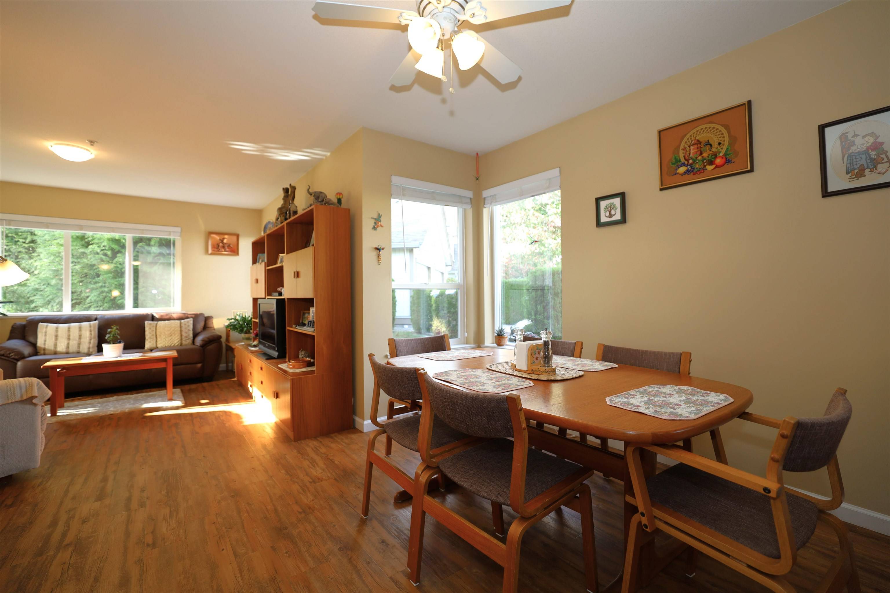 Gibsons, BC V0N 1V7,735 Park RD #28