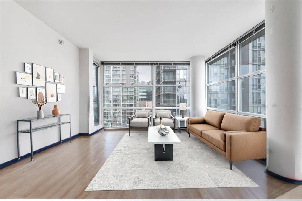 Vancouver, BC V6B 1T8,111 W Georgia ST #1806