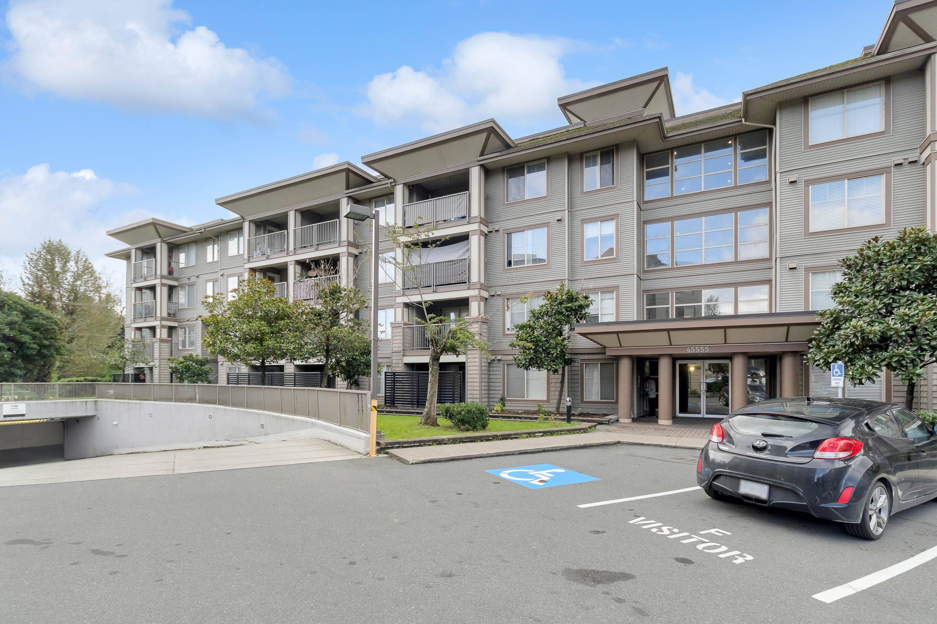 Chilliwack, BC V2P 0A9,45555 Yale RD #204