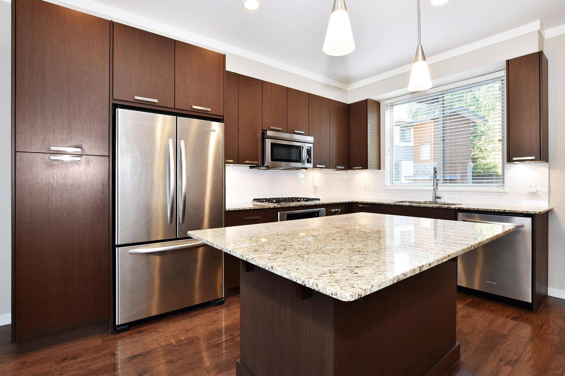 Abbotsford, BC V2S 0B1,34248 King RD #91