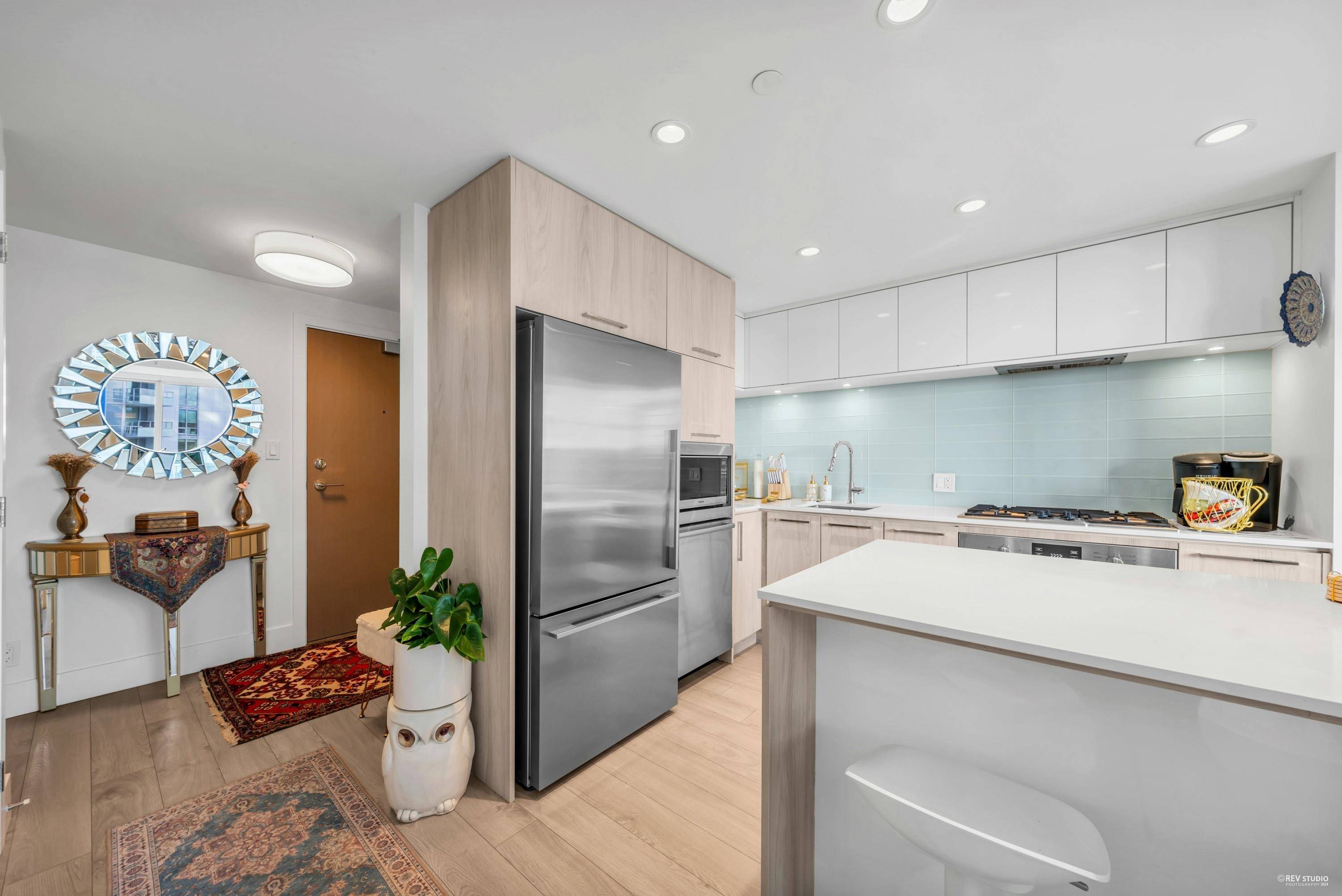 North Vancouver, BC V7J 0B5,680 Seylynn CRES #1105