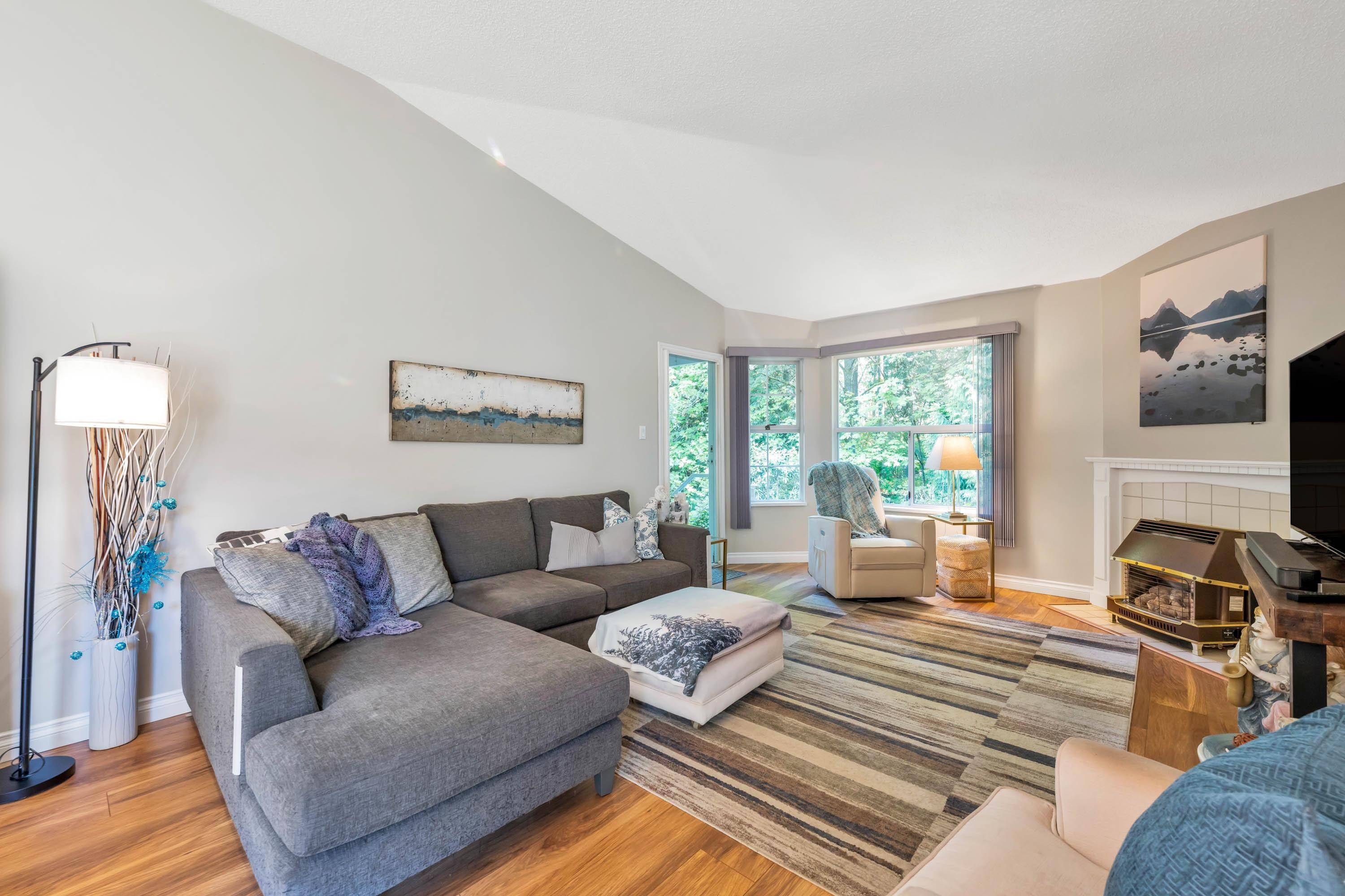 Surrey, BC V3W 0C6,6537 138 ST #45