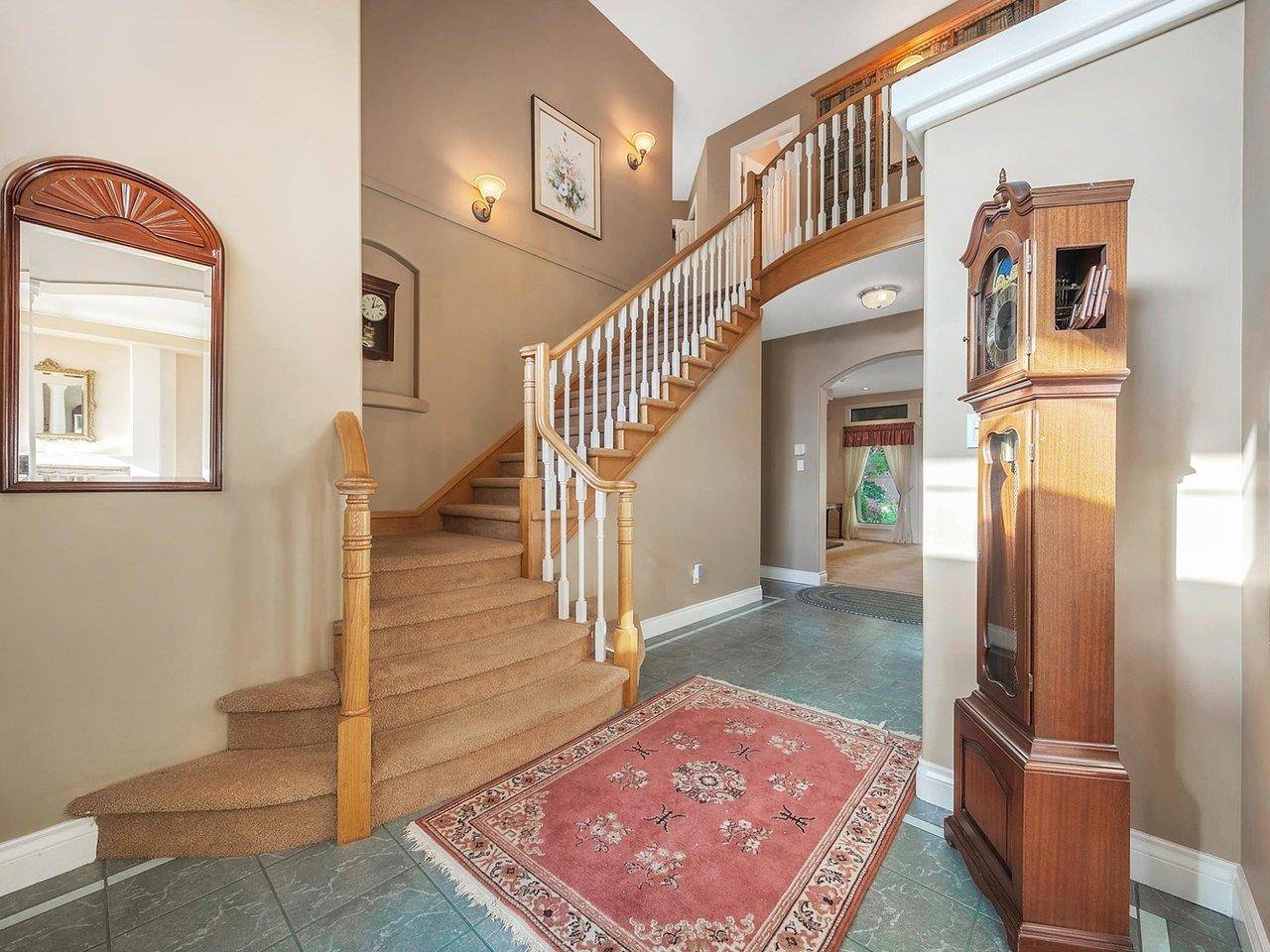 Surrey, BC V4A 9R6,16181 10a AVE
