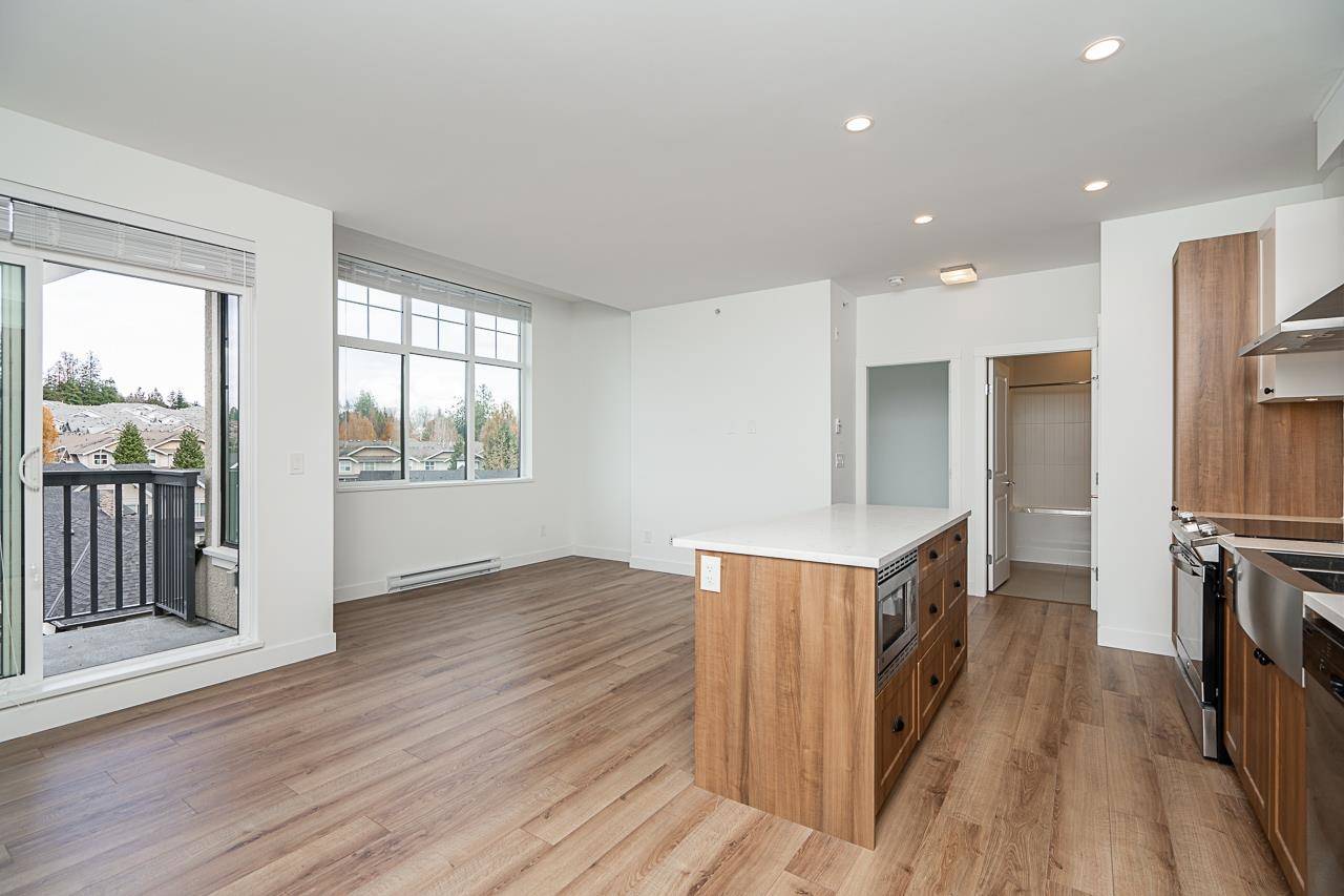 Langley, BC V2Y 3K5,20487 65 AVE #A509