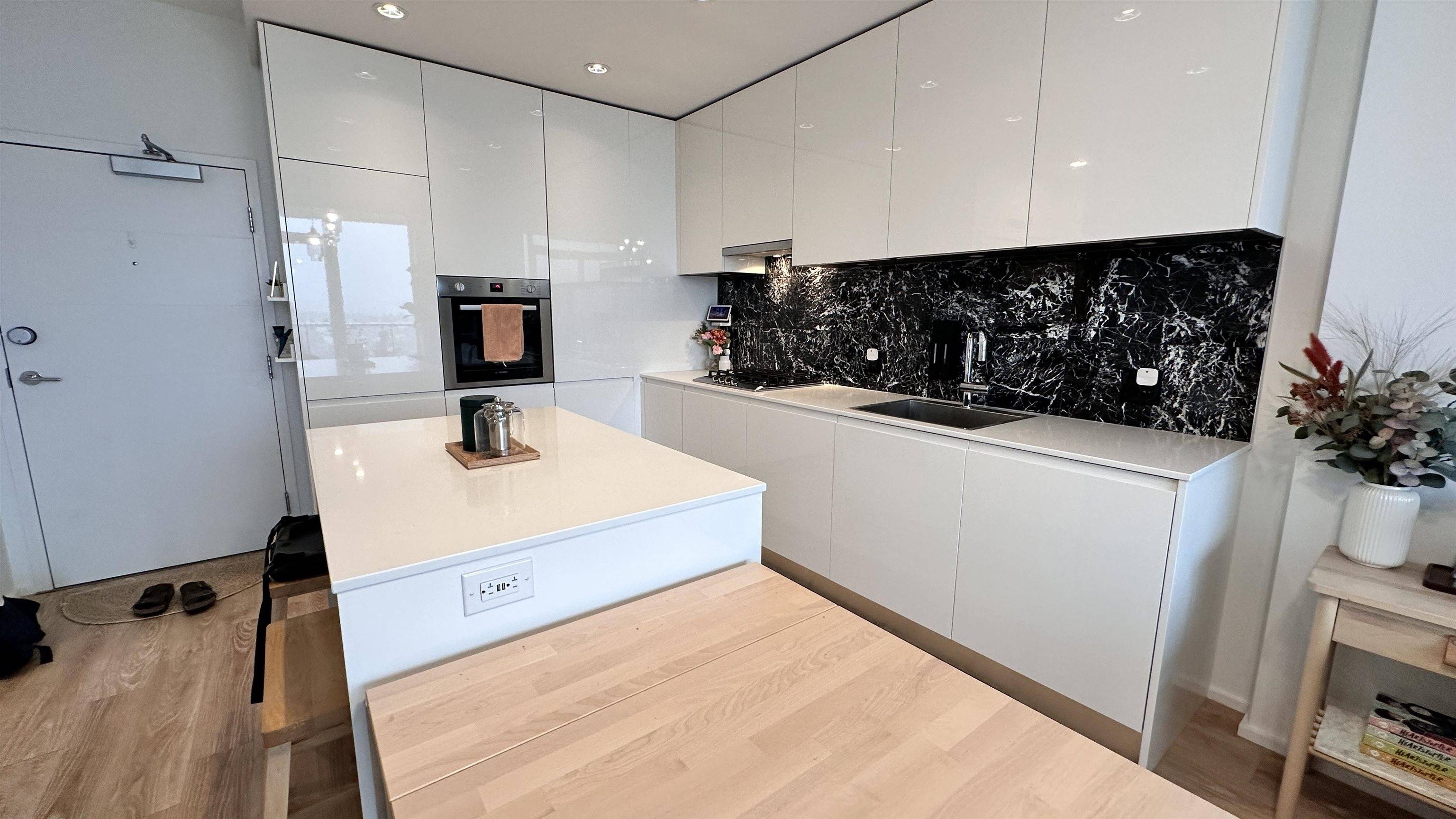 Burnaby, BC V5C 0M3,4650 Brentwood BLVD #1909