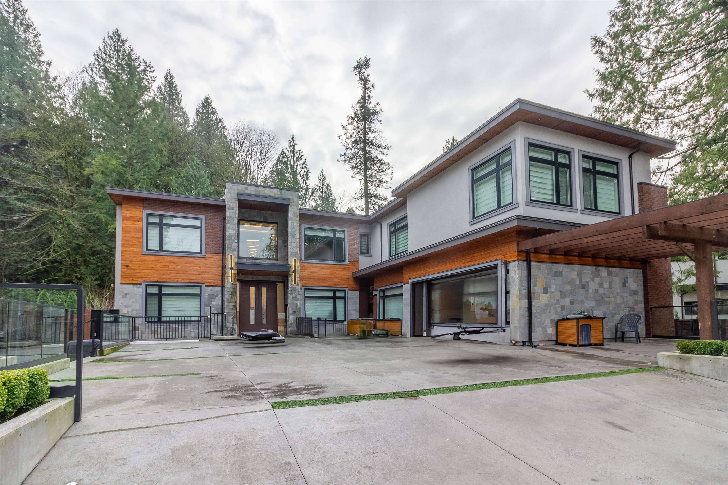 Surrey, BC V4P 1L1,13906 35a AVE