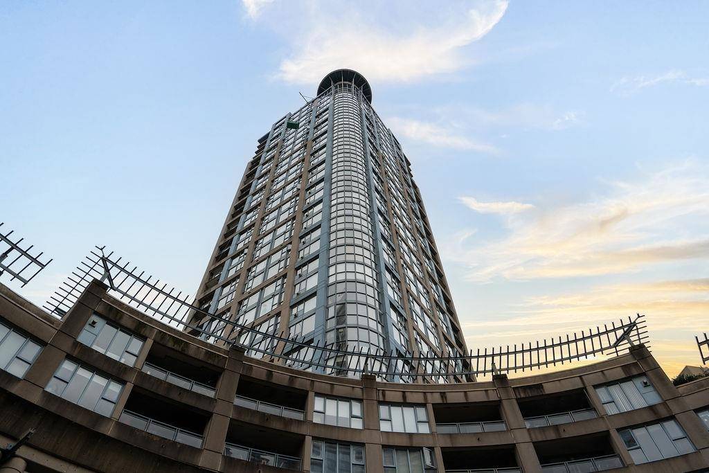 Vancouver, BC V6B 6B9,183 Keefer PL #2302