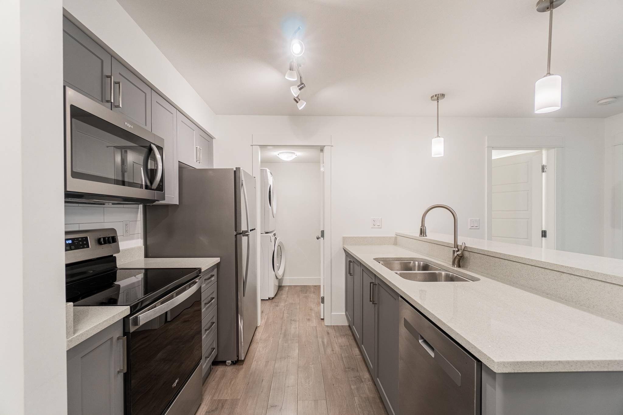 Abbotsford, BC V2T 0A8,30515 Cardinal AVE #101