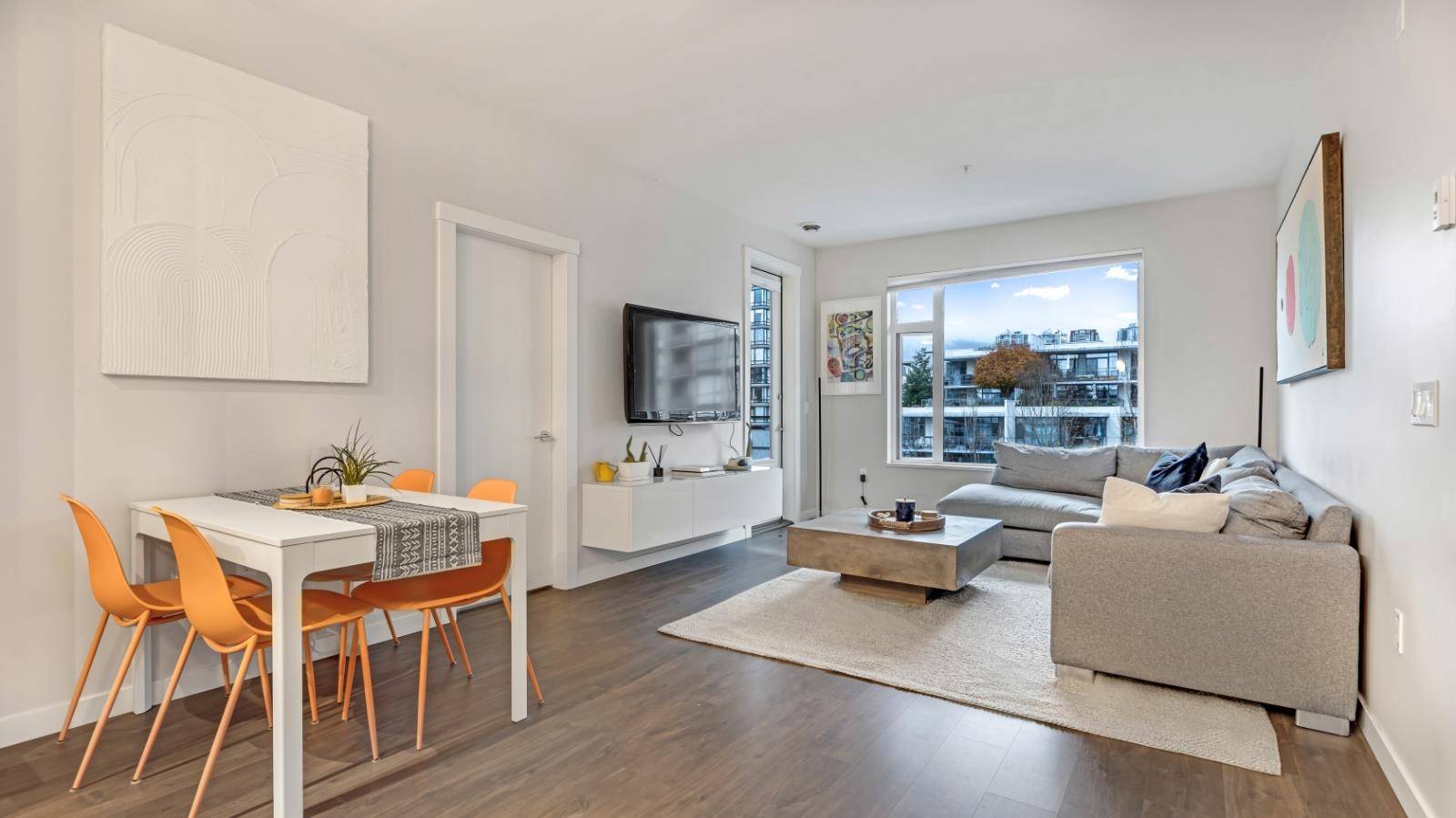 North Vancouver, BC V7M 0E5,123 W 1st ST #605