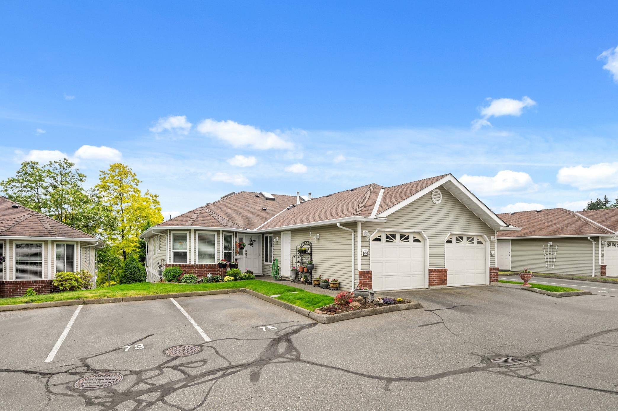 Abbotsford, BC V3G 1K6,1973 Winfield DR #75
