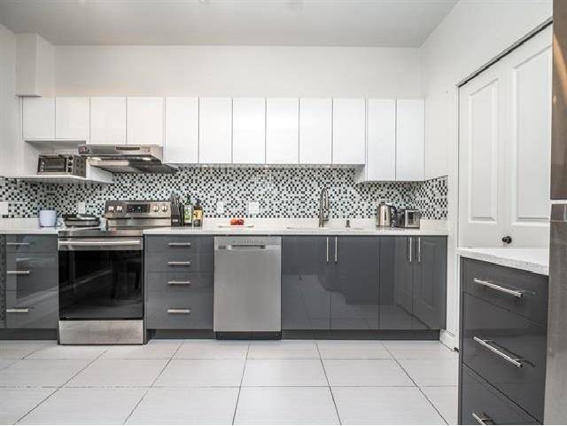 Coquitlam, BC V3K 6R7,551 Austin AVE #1