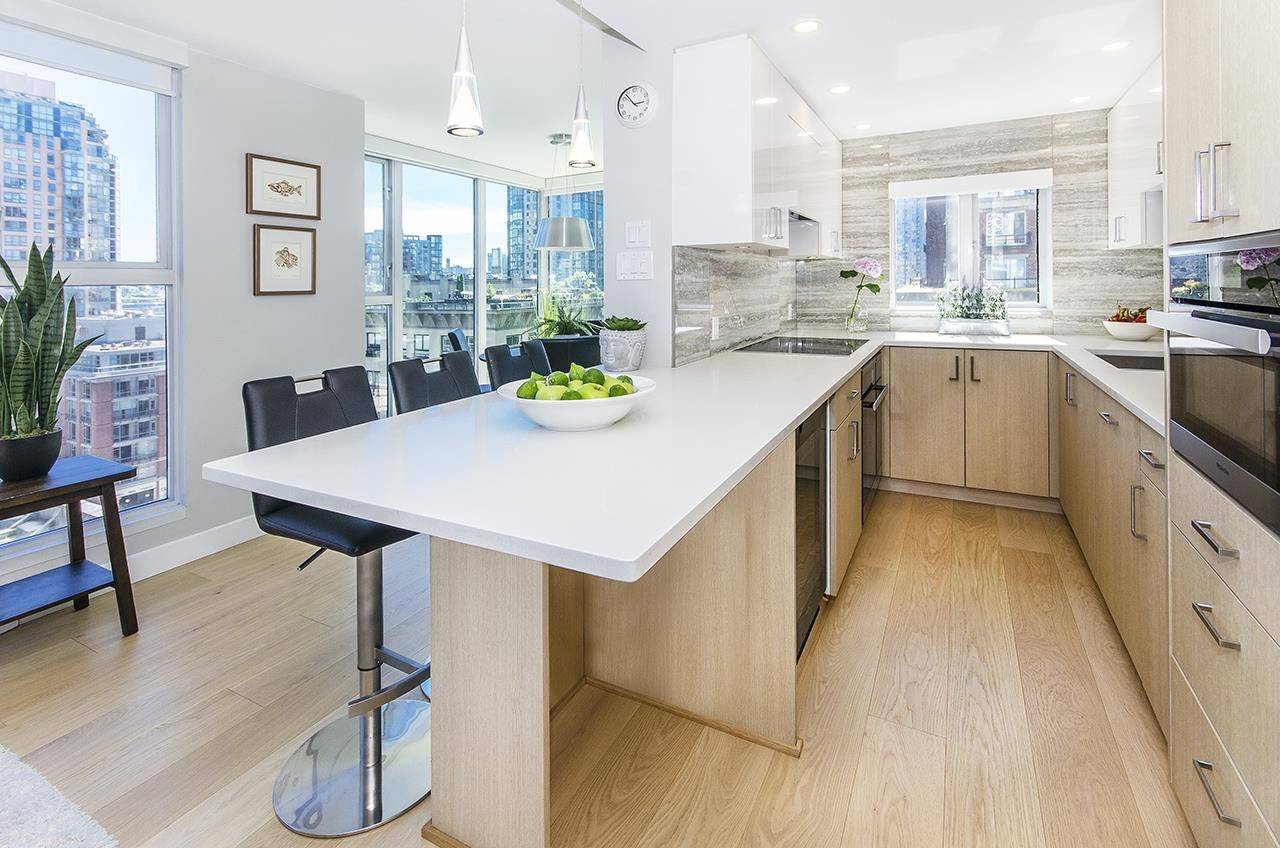 Vancouver, BC V6B 5T5,1155 Homer ST #801
