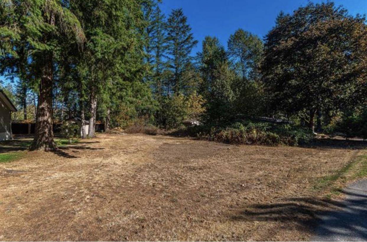 Cultus Lake, BC V2R 5A8,45981 Linzey RD