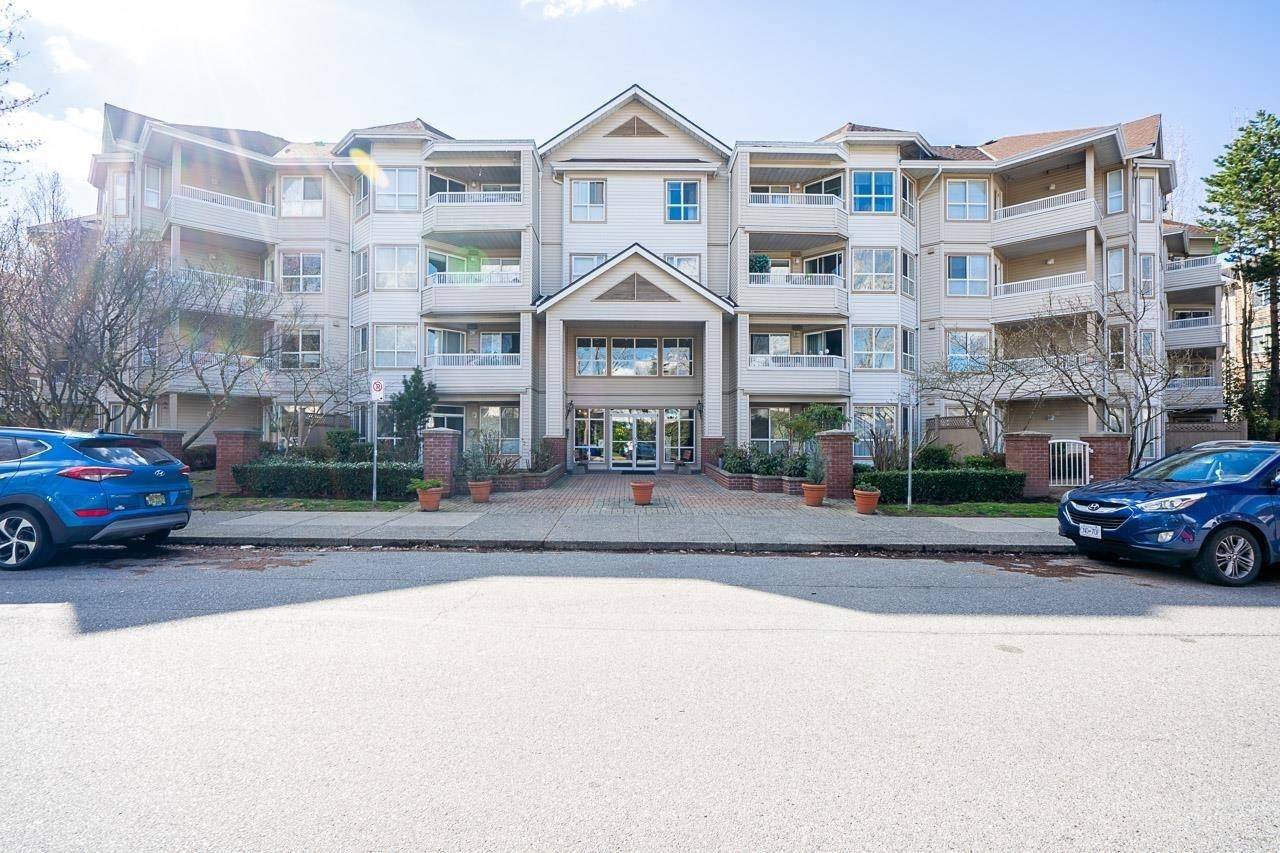 Surrey, BC V3W 0Z2,8139 121a ST #414