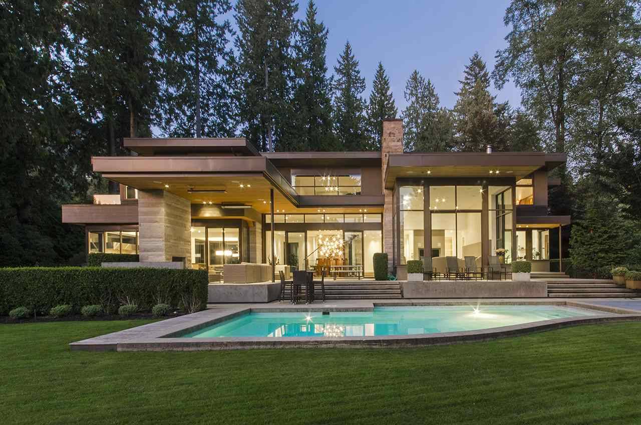 West Vancouver, BC V7V 3A7,2998 Rosebery AVE