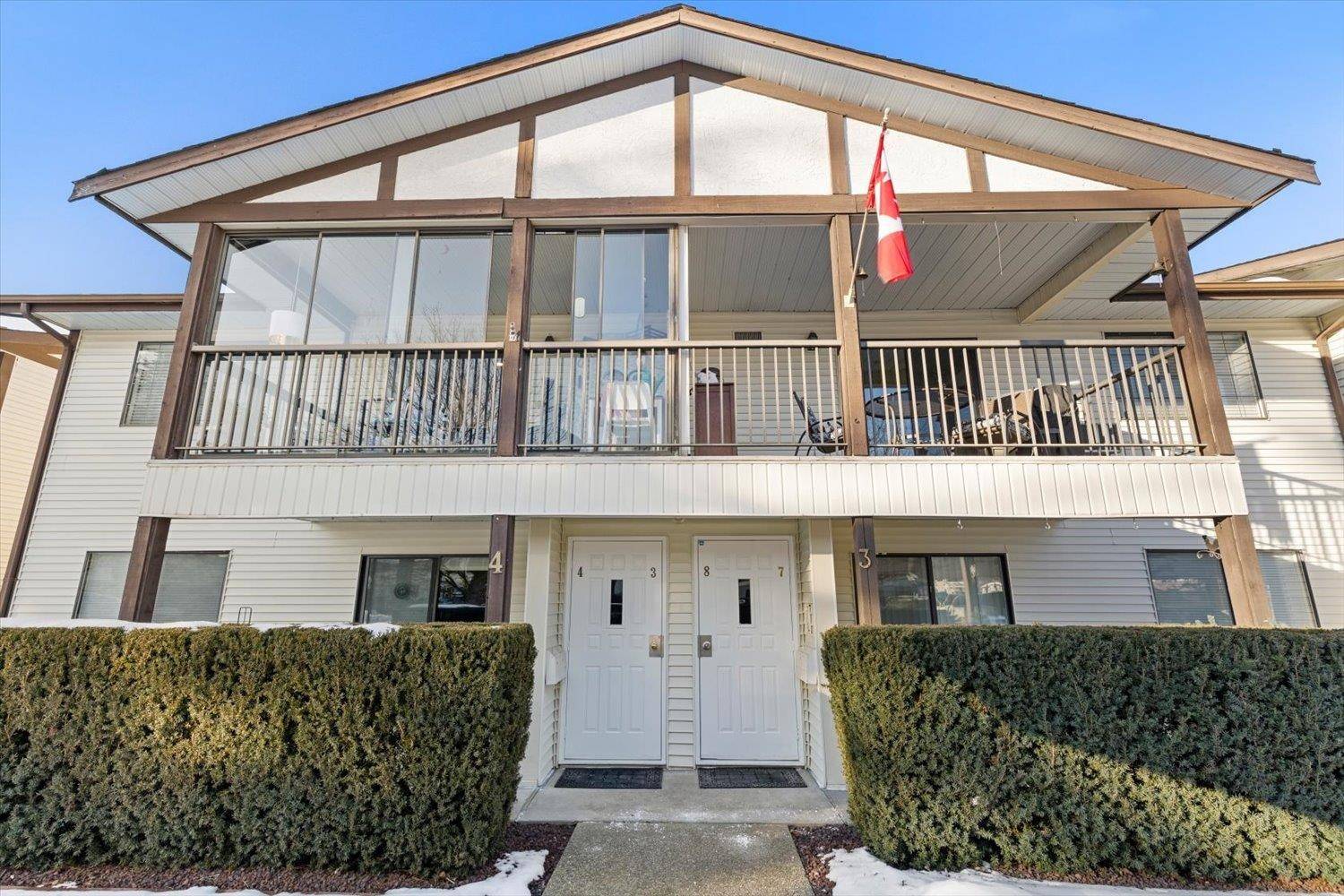 Abbotsford, BC V2T 5T6,32718 Garibaldi DR #8