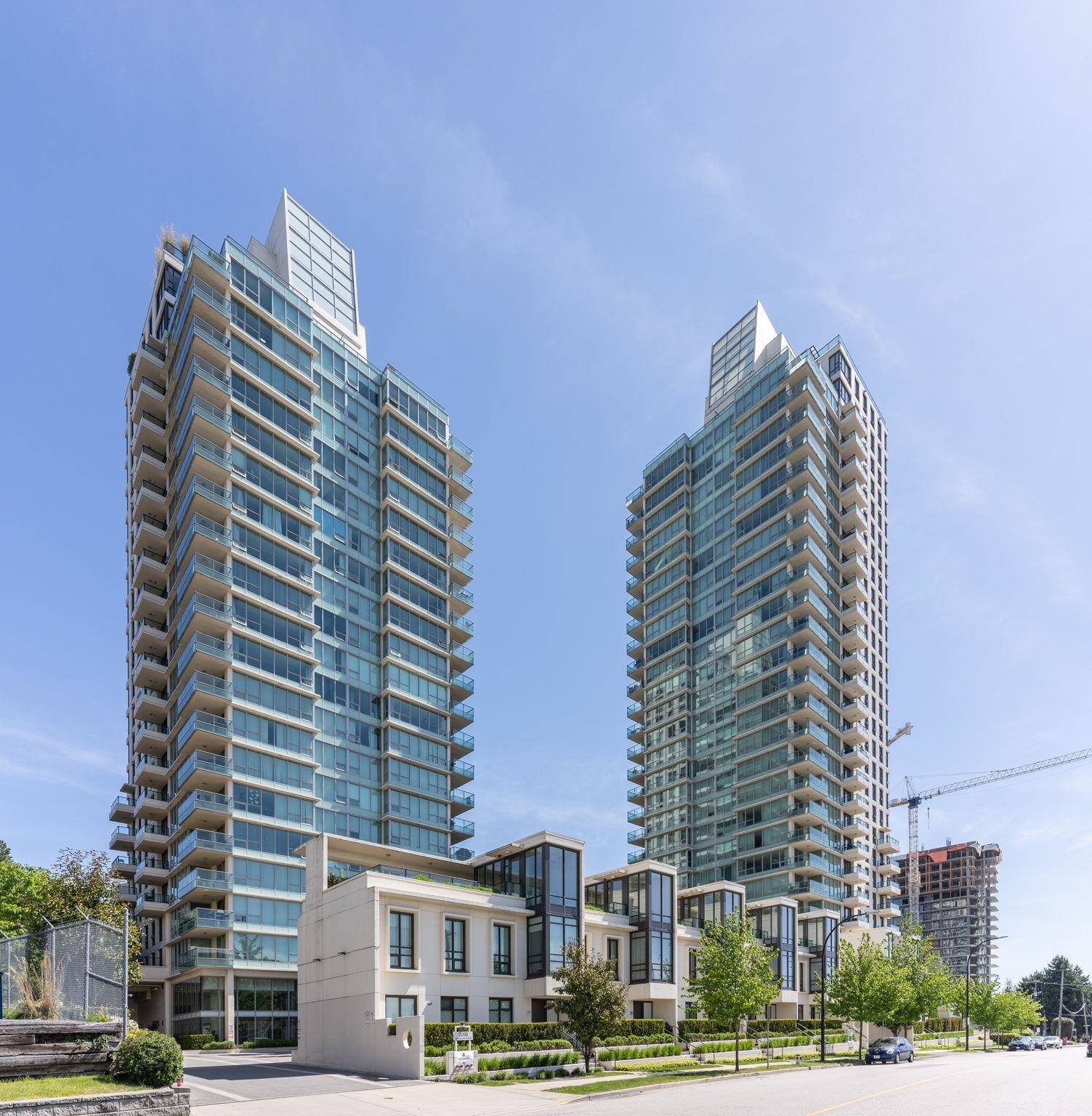 Burnaby, BC V5C 0G8,2200 Douglas RD #1206