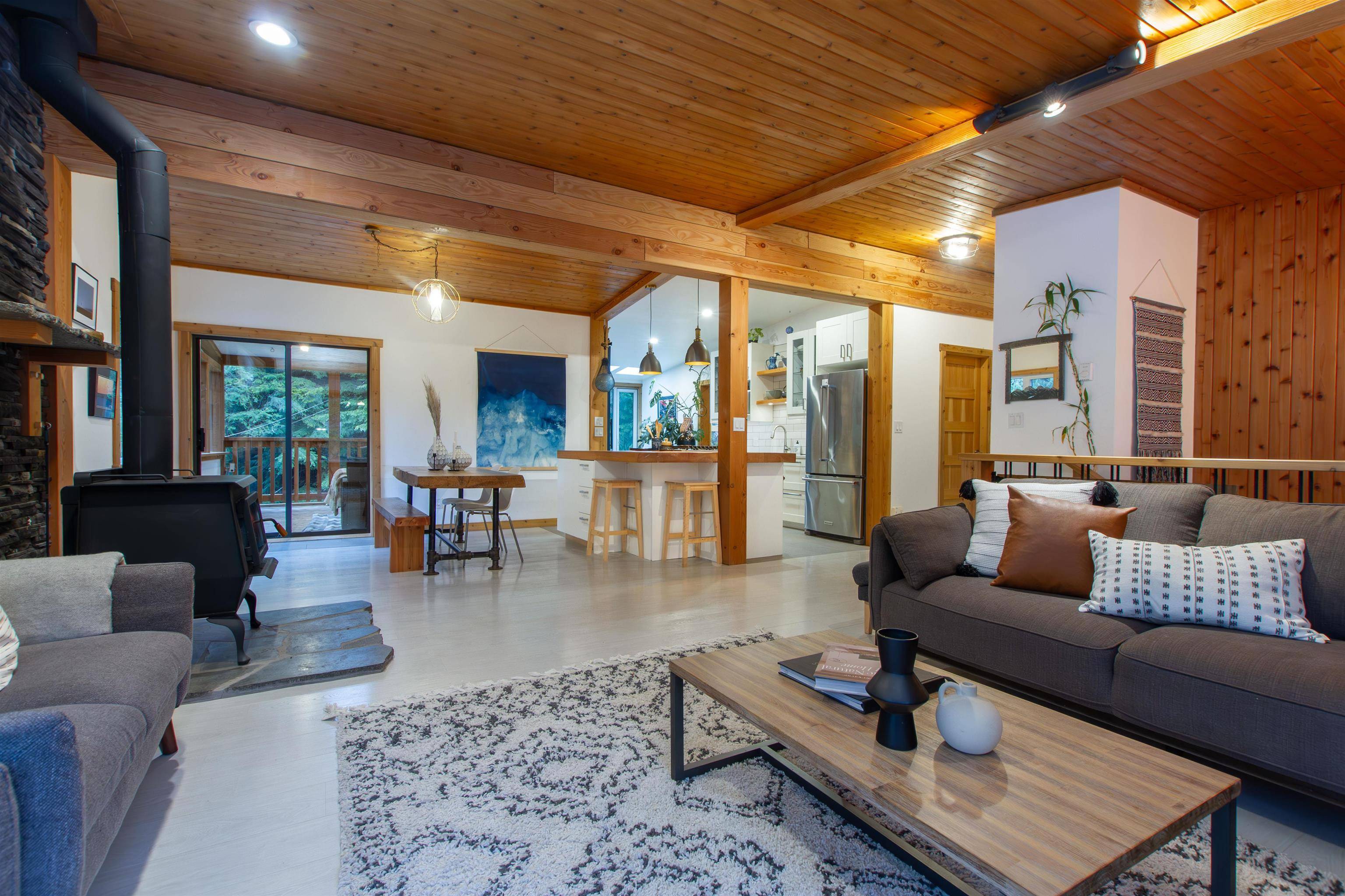 Squamish, BC V0N 3G0,41941 Ross RD