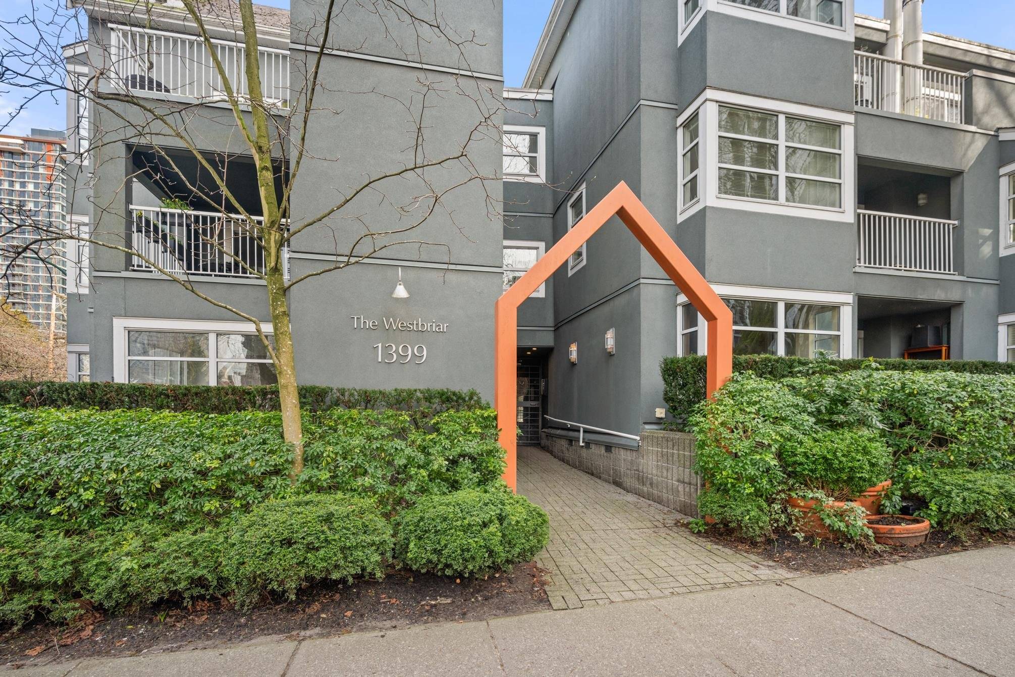 Vancouver, BC V6E 1H6,1399 Barclay ST #104