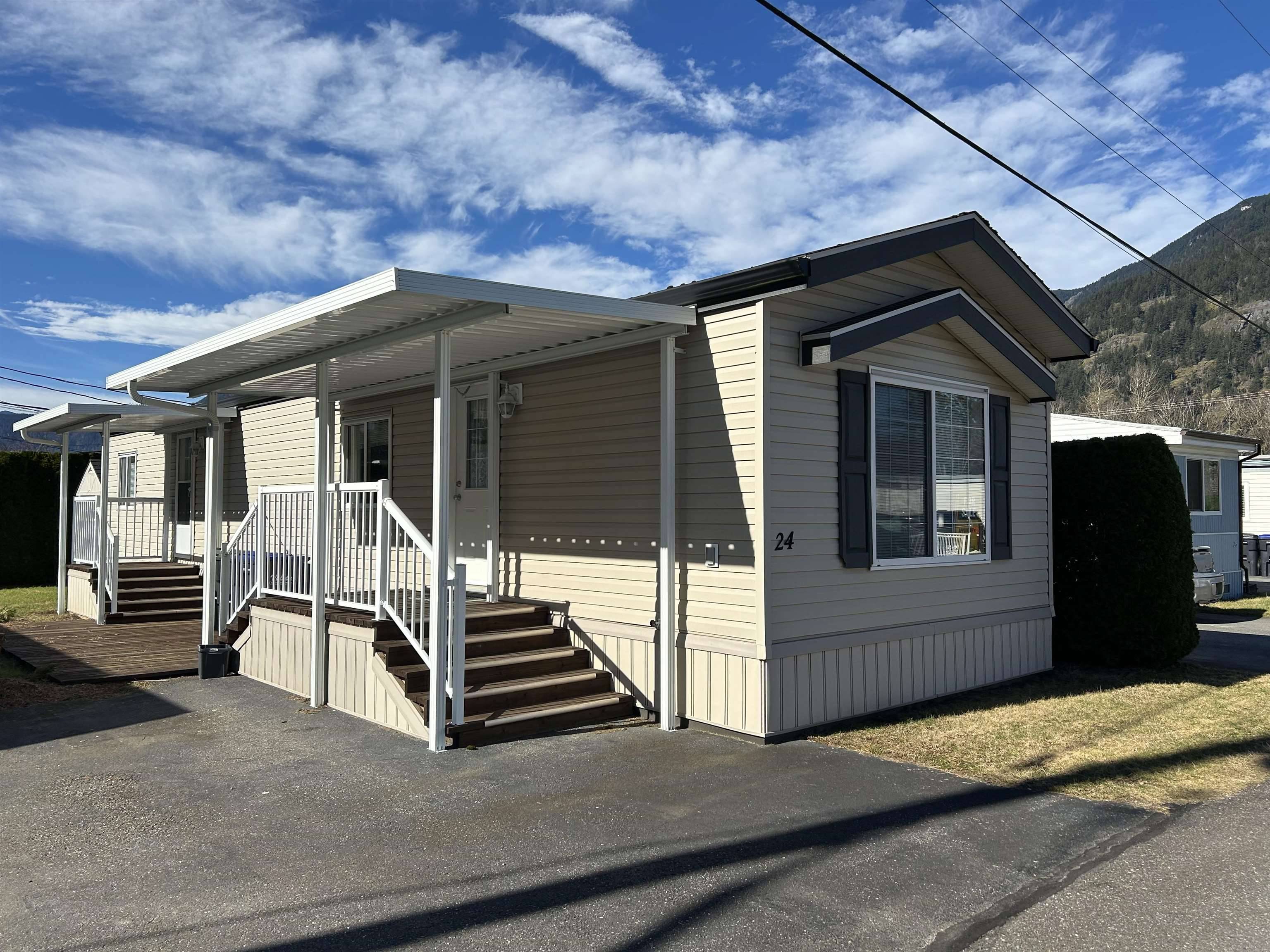 Hope, BC V0X 1L2,62780 Flood Hope RD #24