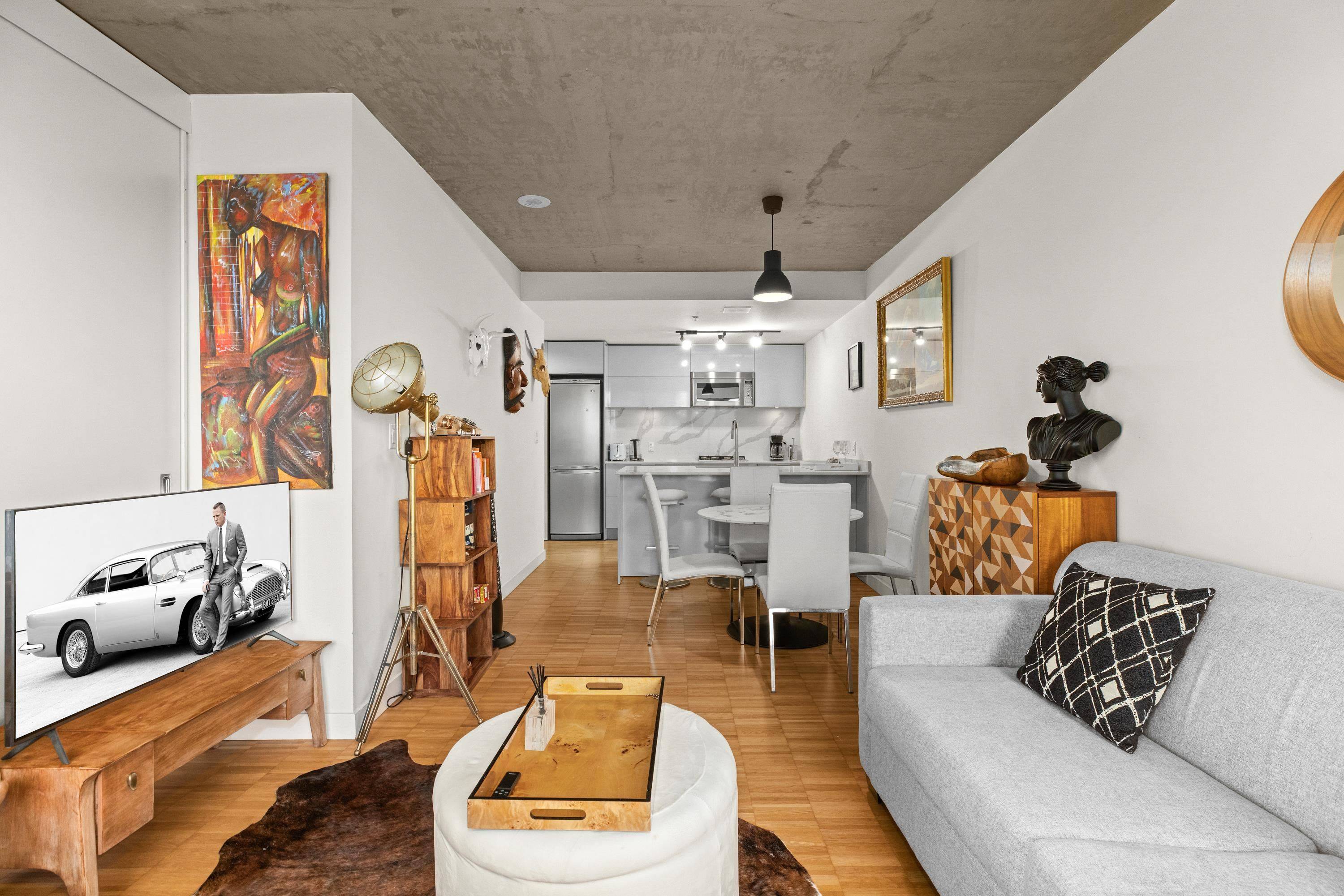 Vancouver, BC V6B 0E6,128 W Cordova ST #1604