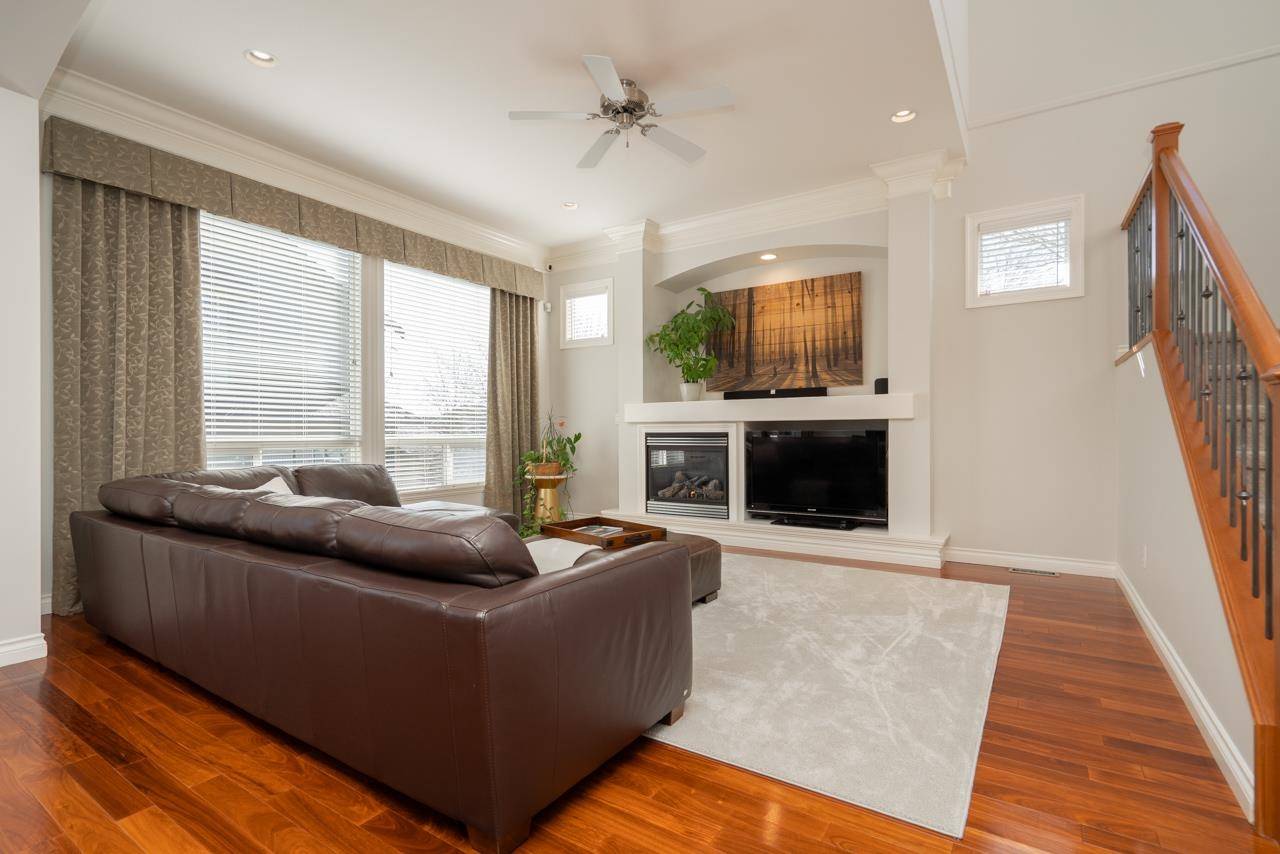 Langley, BC V2Y 3A6,6932 196a ST