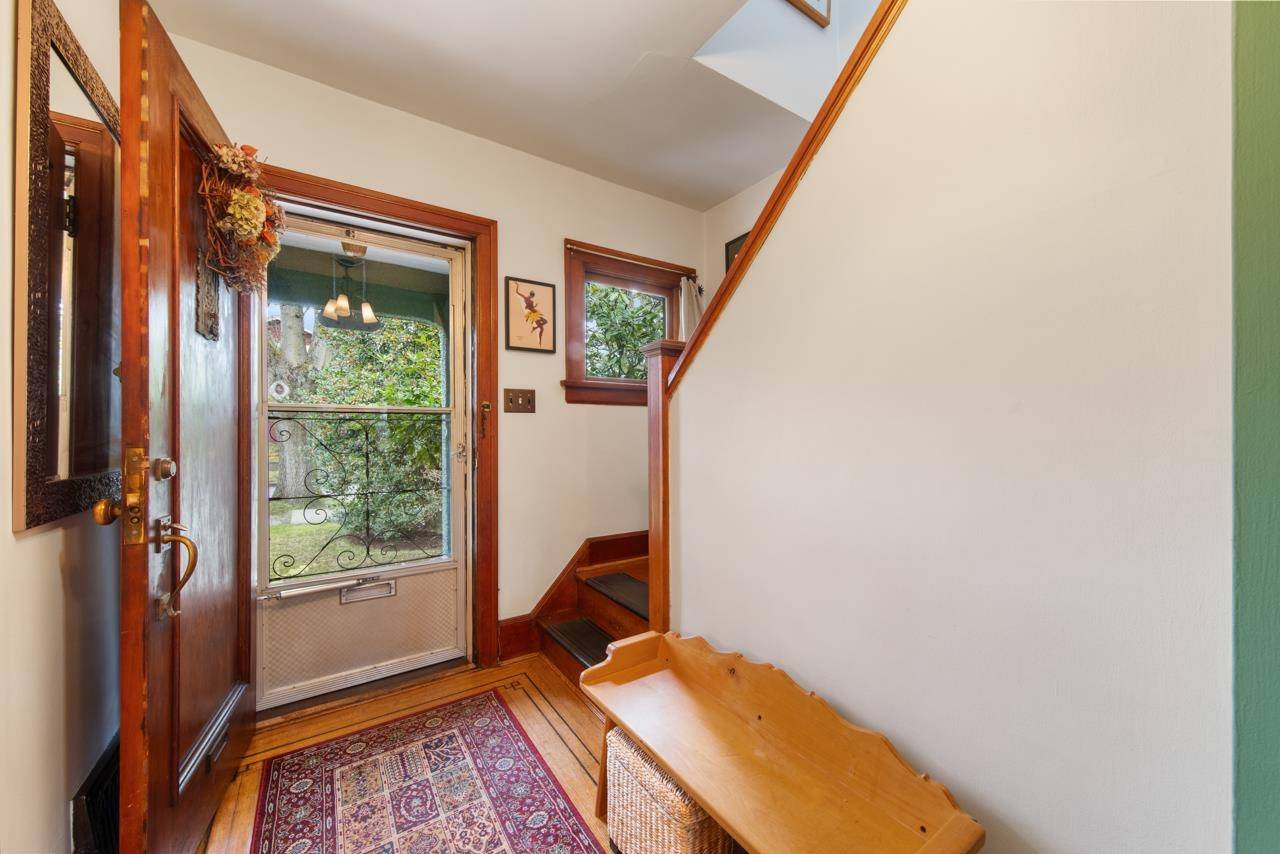 Vancouver, BC V5N 1S7,2146 E 7th AVE