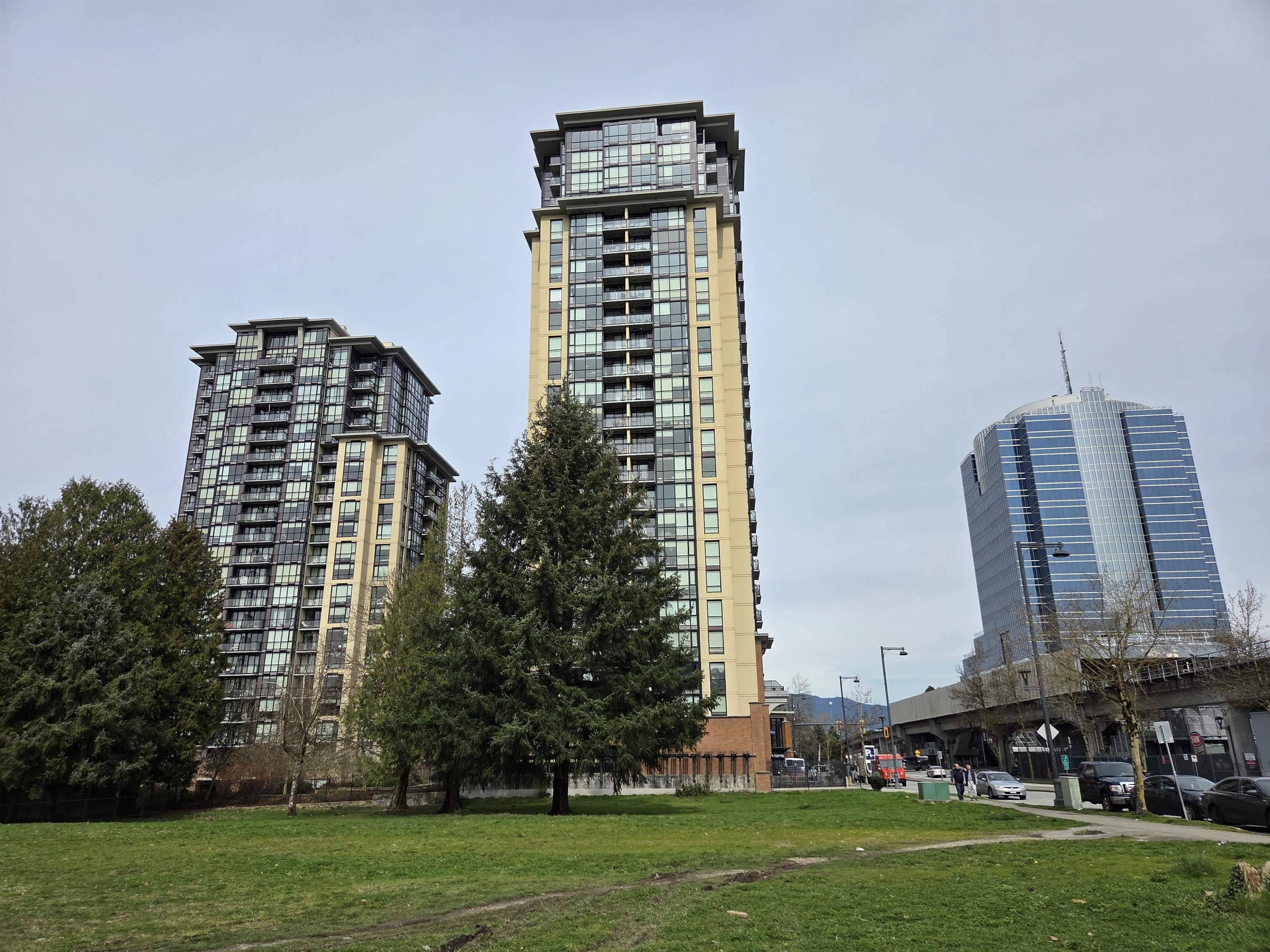 Surrey, BC V3T 0E6,10777 University DR #1106