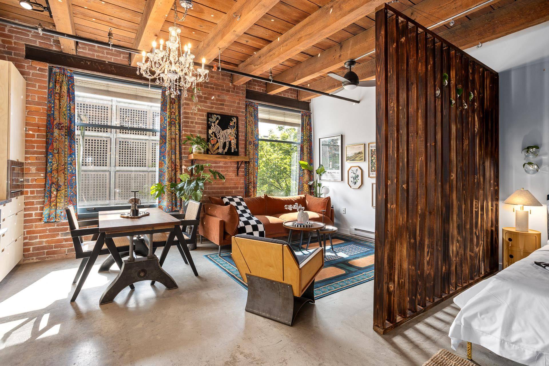 Vancouver, BC V6A 0A5,55 E Cordova ST #310
