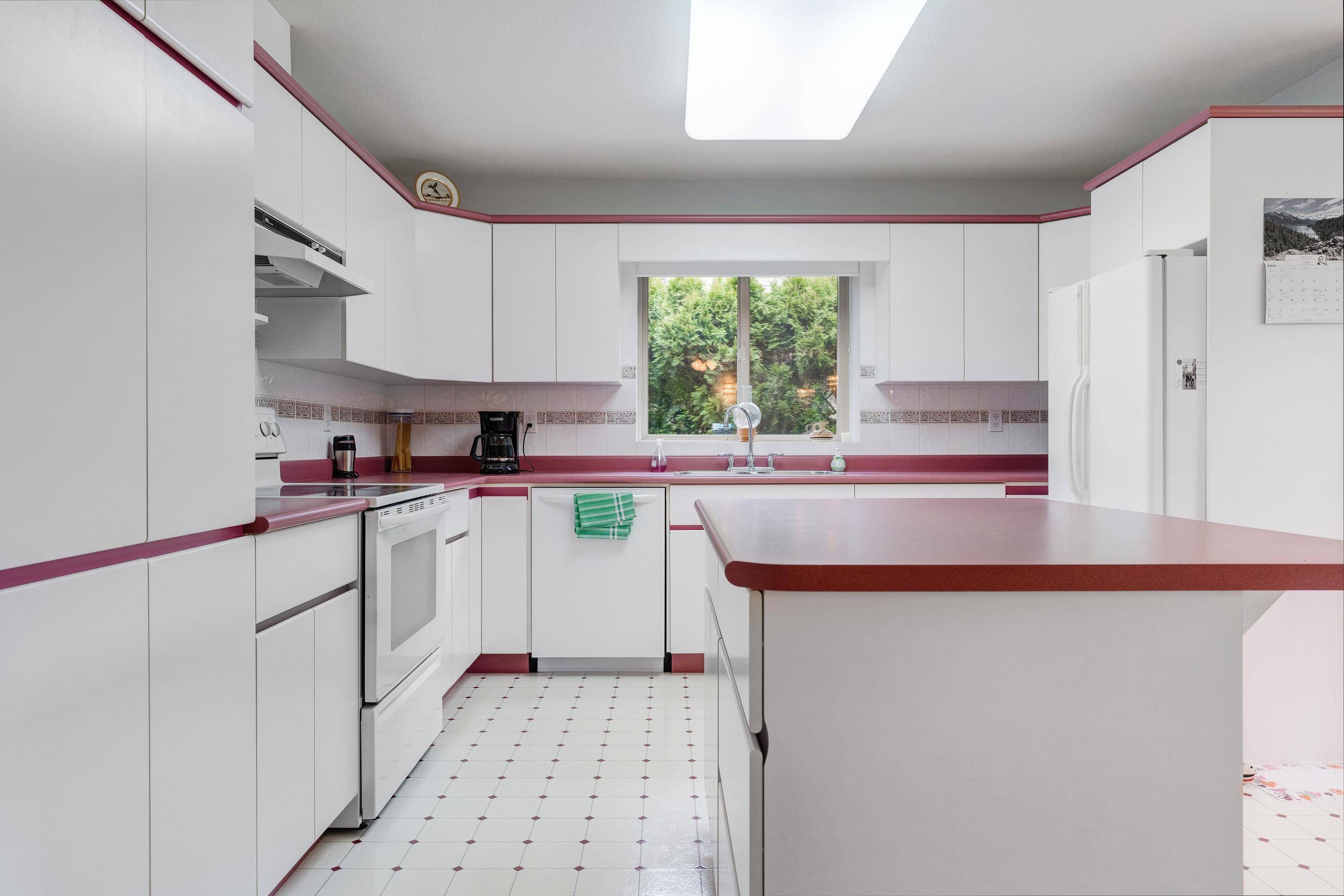 Rosedale, BC V0X 1X1,10259 Caryks RD